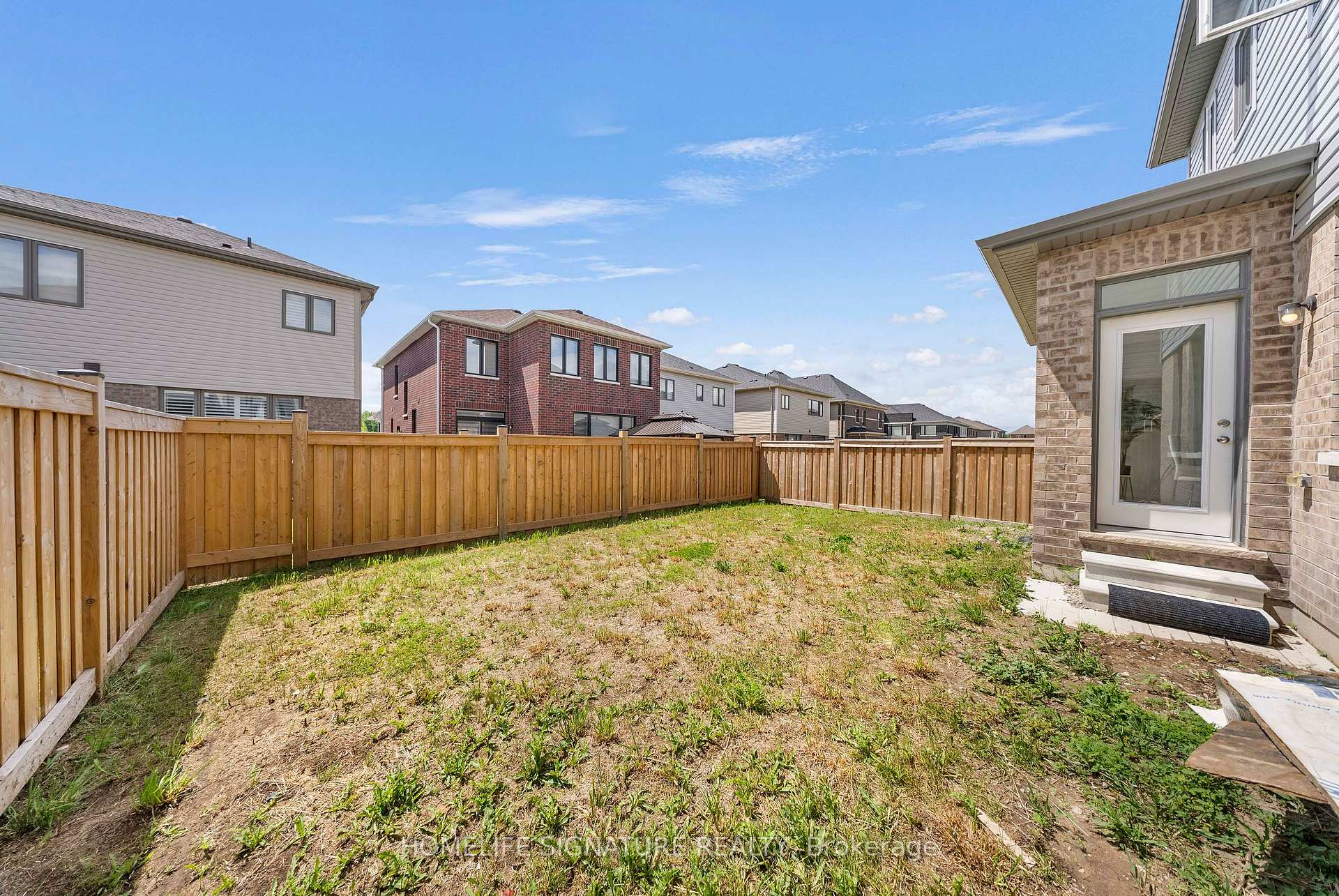 Photo 46 of 11 Ludlow Drive, Barrie, Rural Barrie Southeast — HOMEH