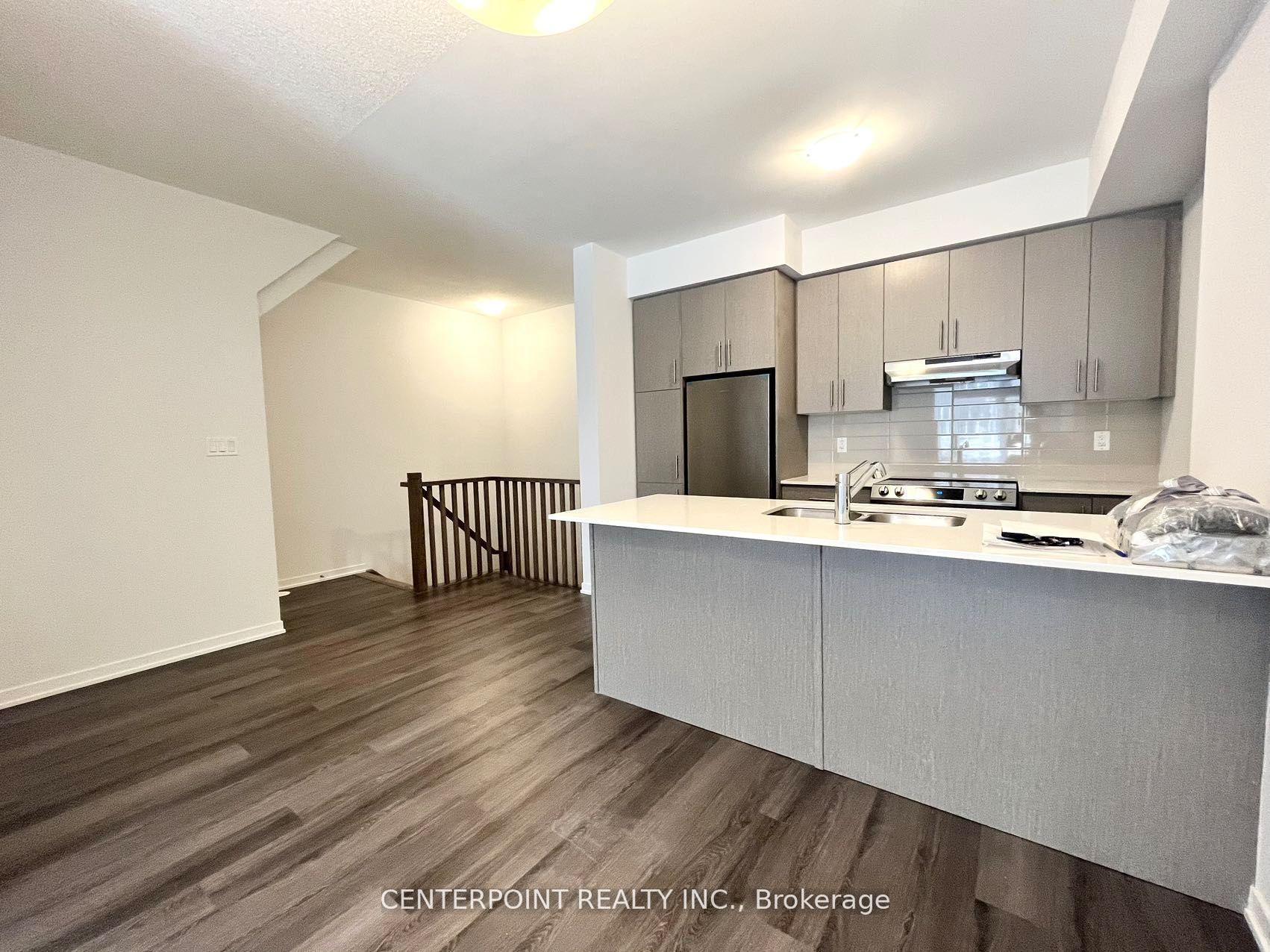 Photo 3 of Unit 40, 15 William Jackson Way, Etobicoke, New Toronto — HOMEH