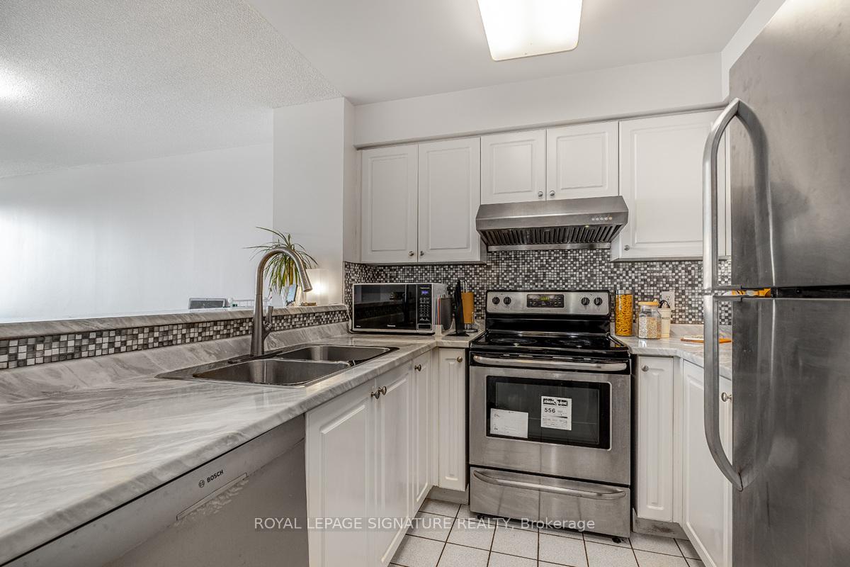 Photo 11 of Unit UPH3, 8 Pemberton Avenue, North York, Newtonbrook East — HOMEH