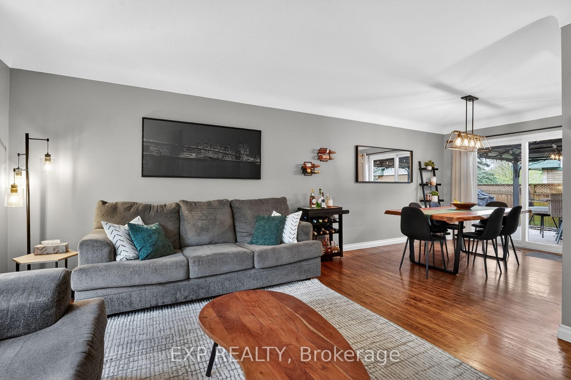 Photo 11 of 3510 Yale Crescent, Niagara Falls, Casey — HOMEH