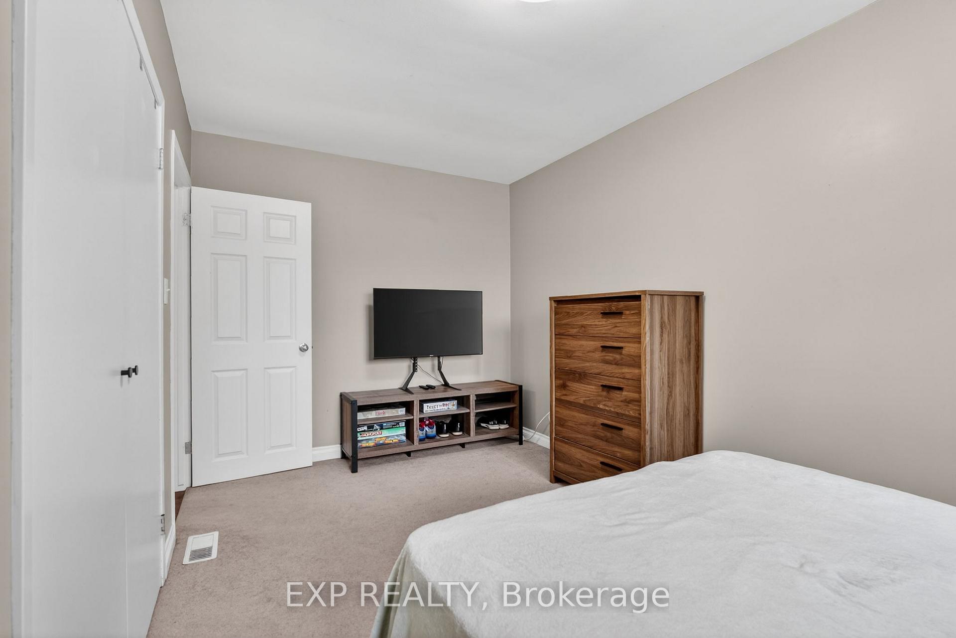 Photo 20 of 3510 Yale Crescent, Niagara Falls, Casey — HOMEH