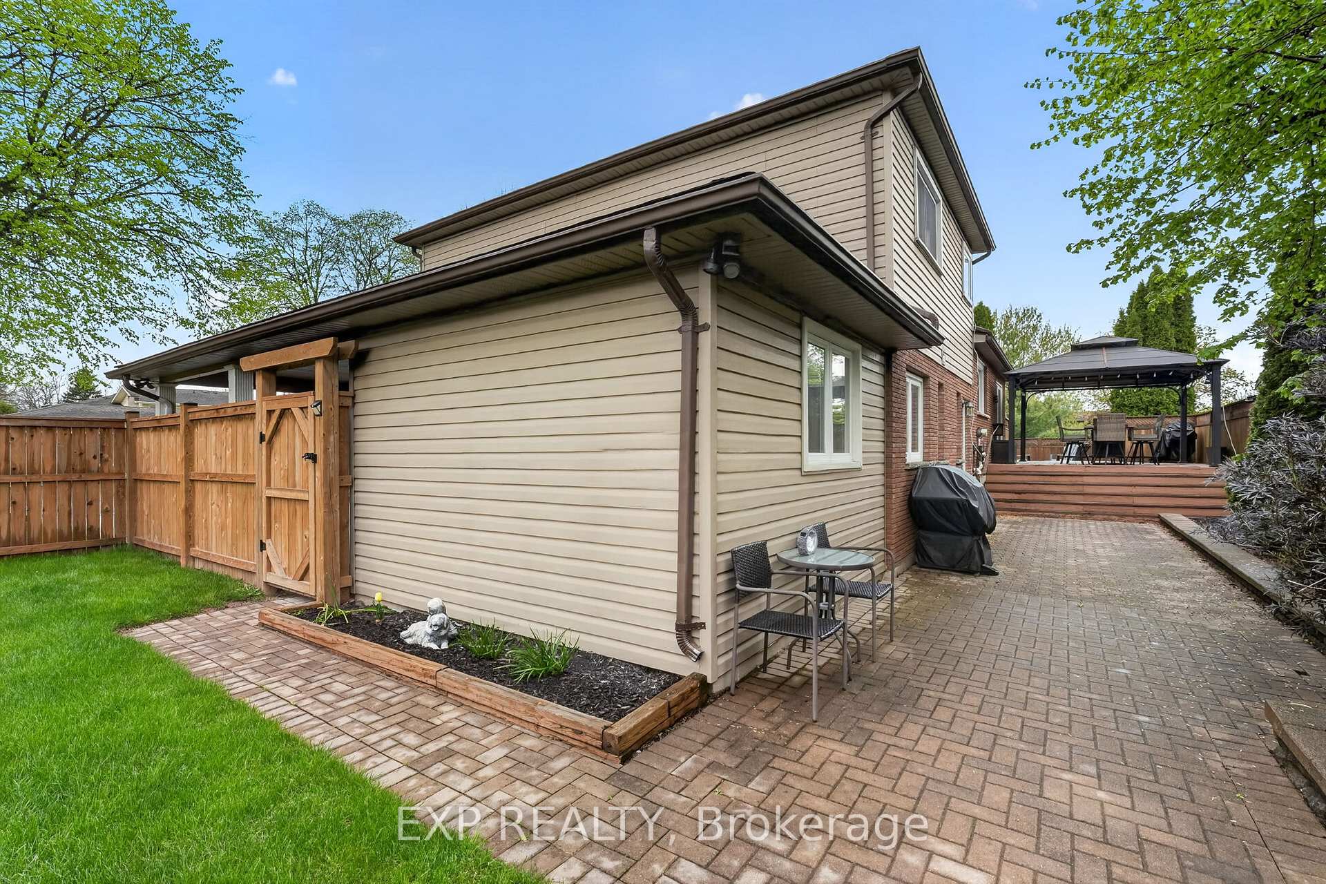 Photo 43 of 3510 Yale Crescent, Niagara Falls, Casey — HOMEH
