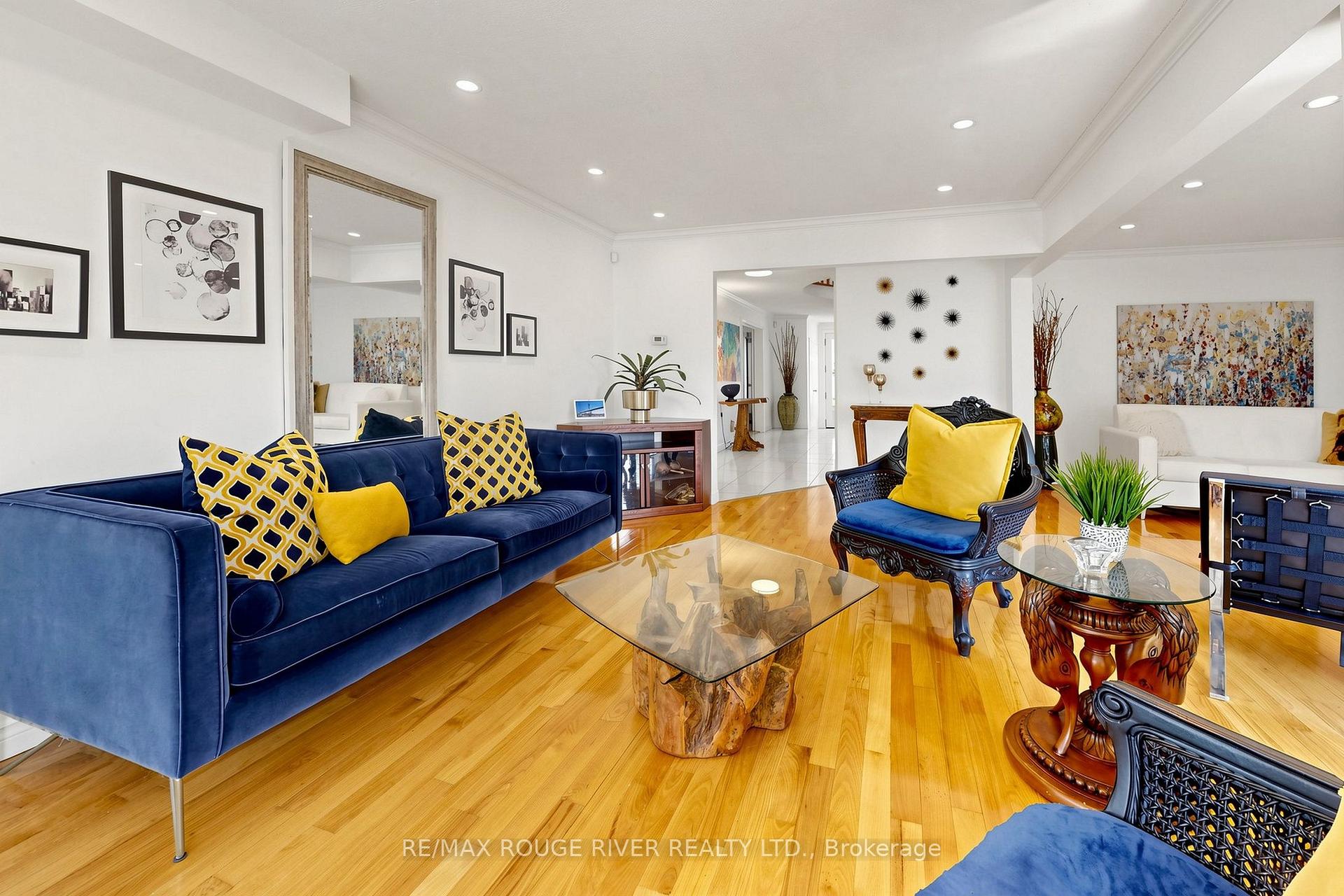 Photo 10 of 4 Atrium Lane, Scarborough, Rouge — HOMEH