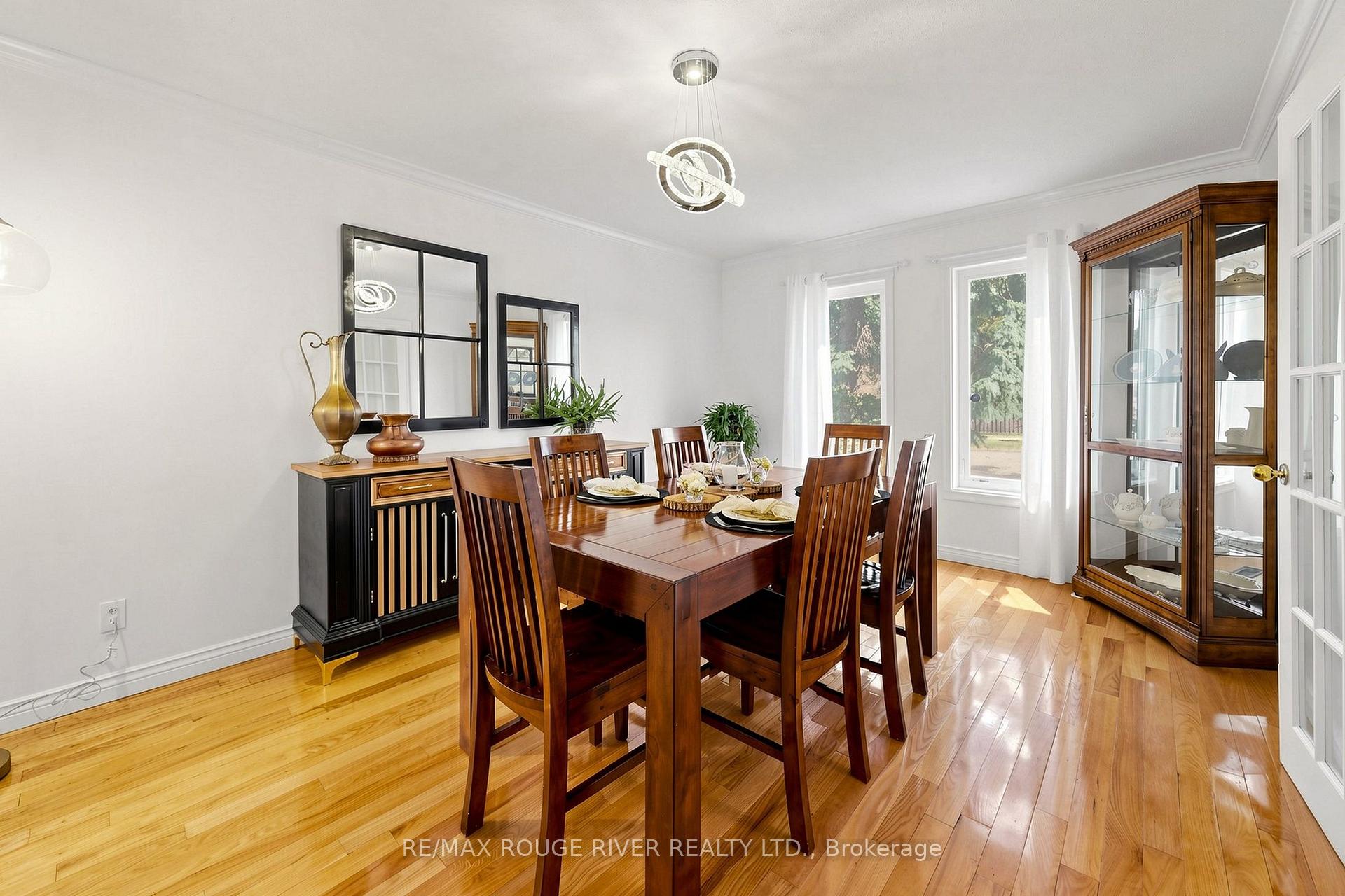 Photo 11 of 4 Atrium Lane, Scarborough, Rouge — HOMEH