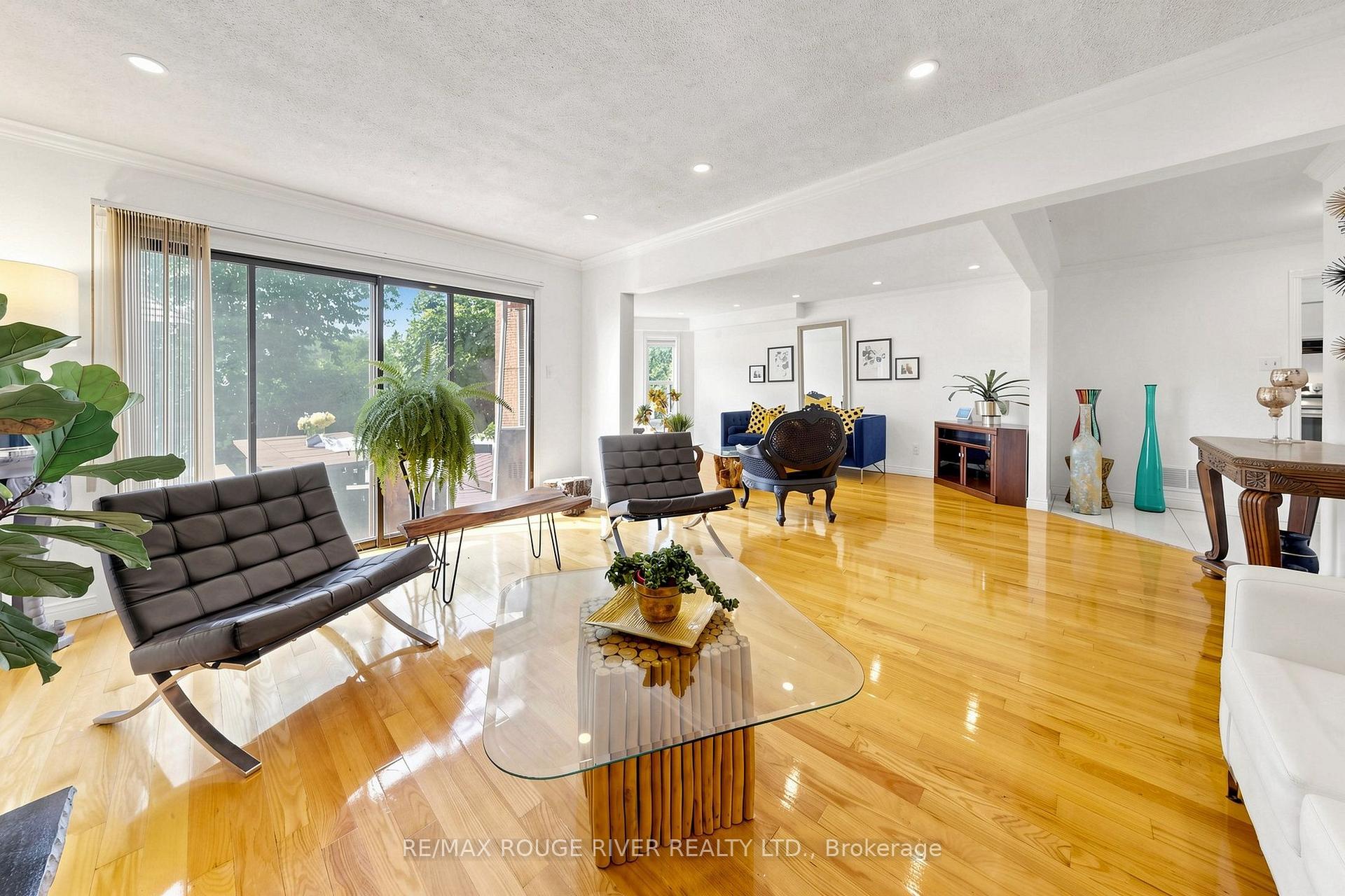 Photo 14 of 4 Atrium Lane, Scarborough, Rouge — HOMEH