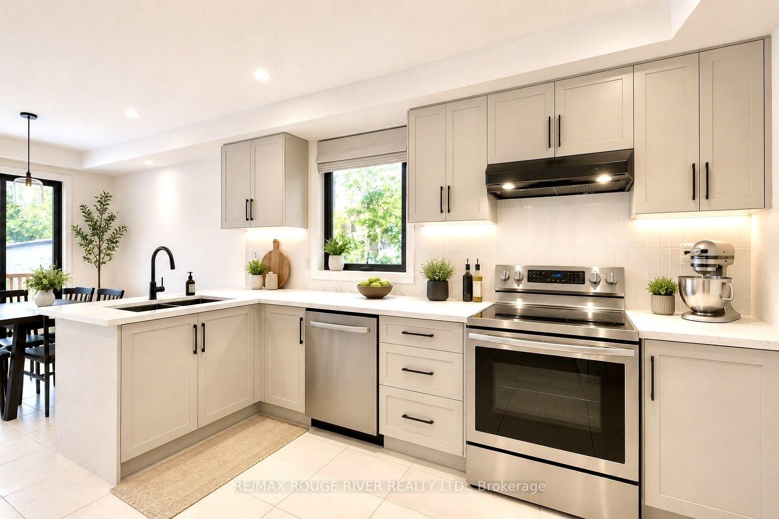 Photo 16 of 4 Atrium Lane, Scarborough, Rouge — HOMEH