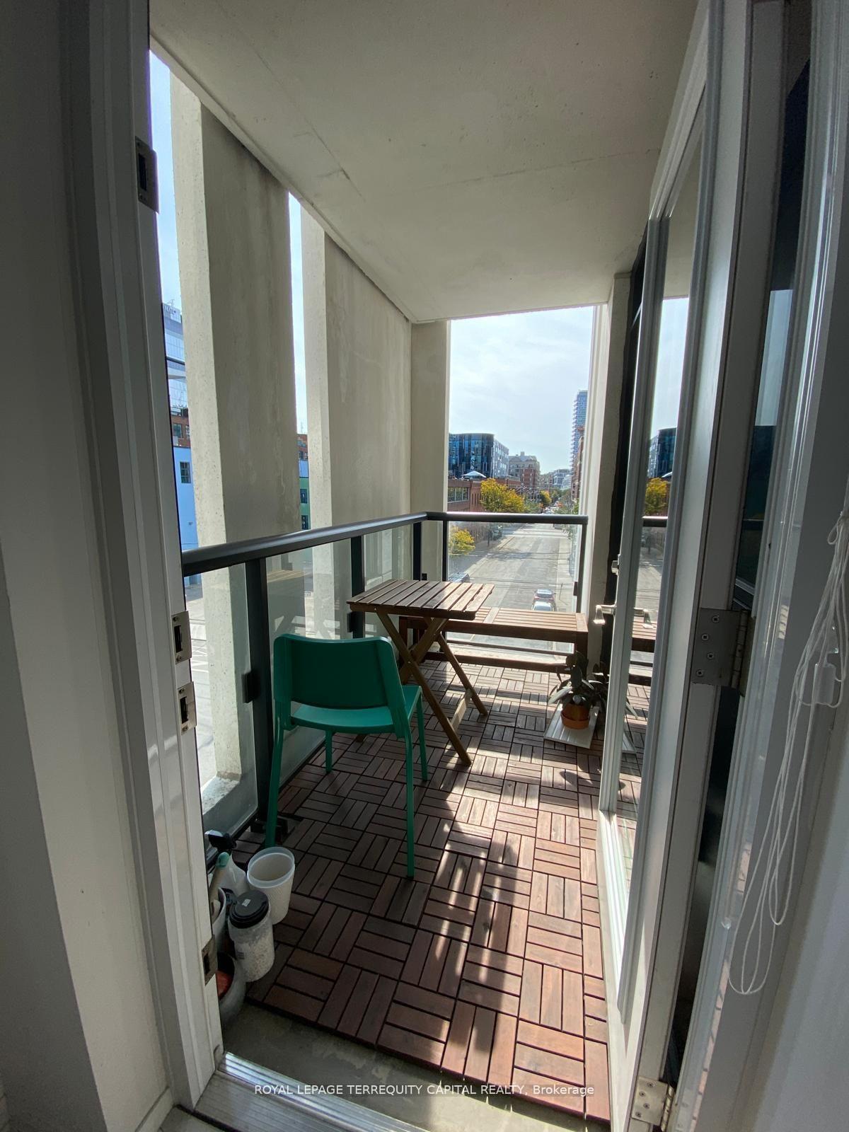Photo 4 of Unit 504, 400 Adelaide Street E, Toronto, Moss Park — HOMEH