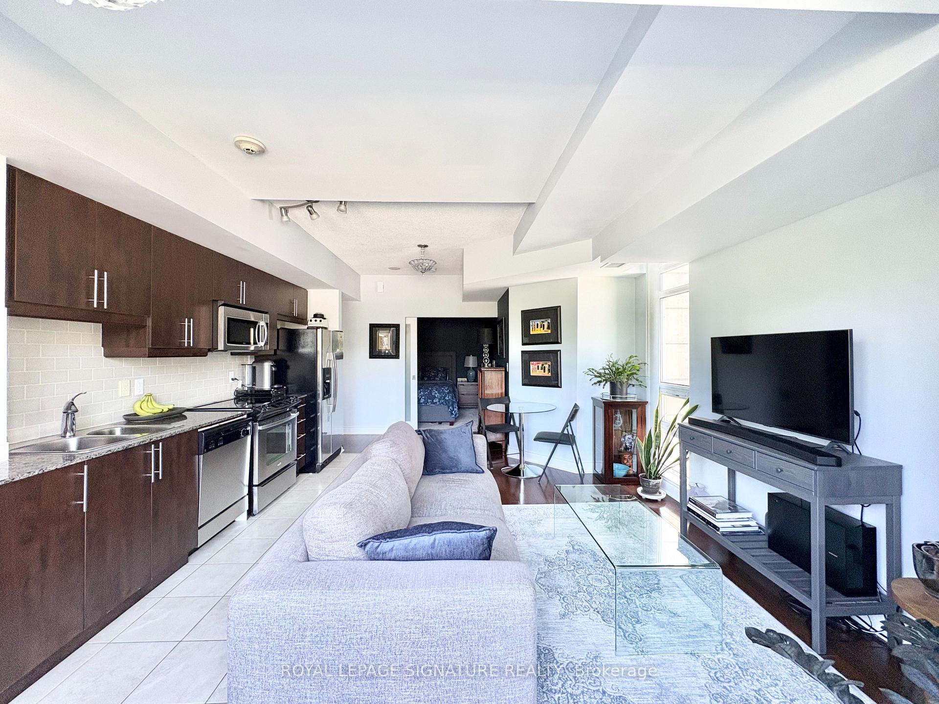 Photo 4 of Unit 211, 31 Olive Avenue, North York, Willowdale East — HOMEH