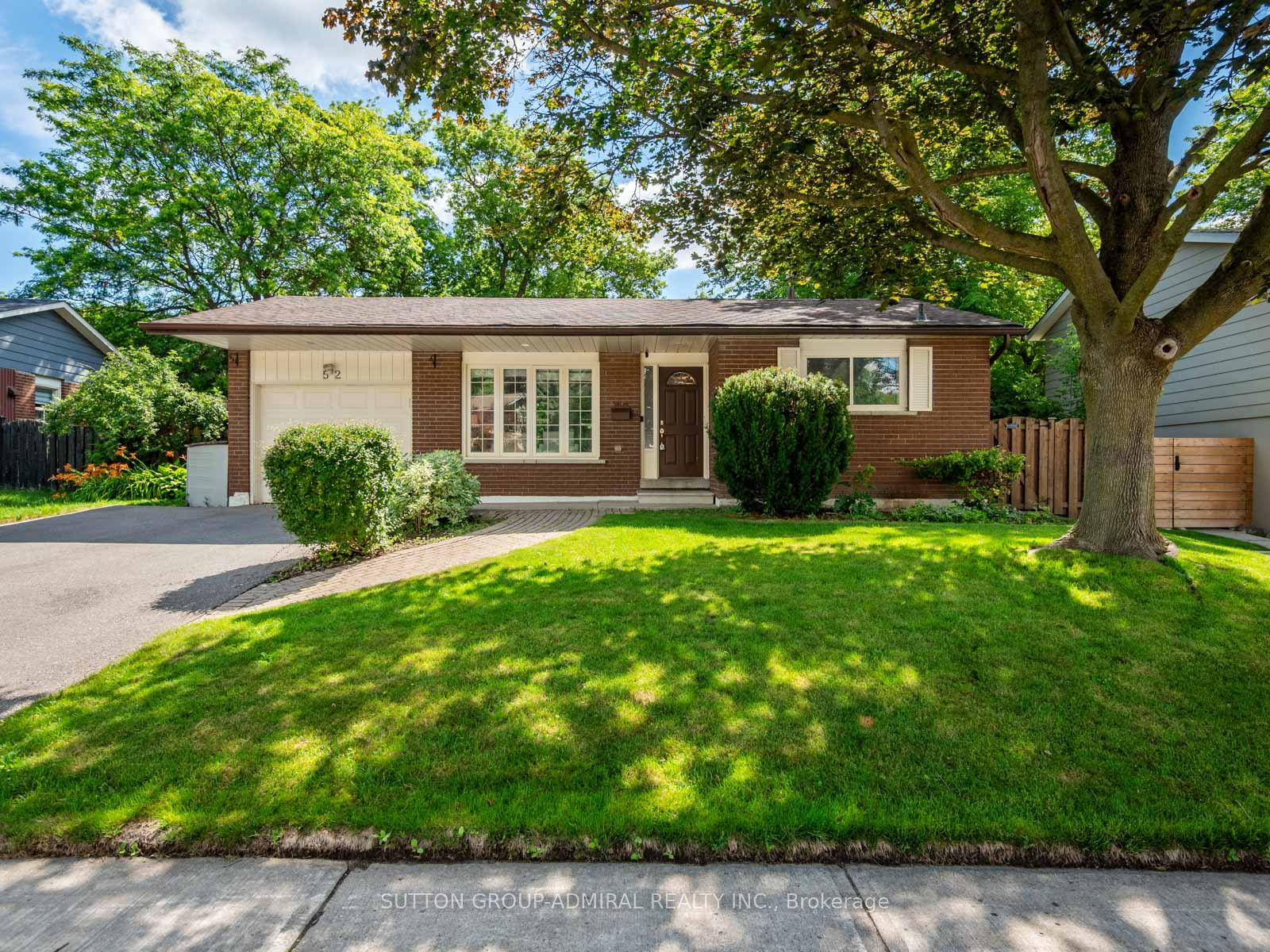 Photo 2 of 52 Sir Bedevere Place, Markham, Markham Village — HOMEH