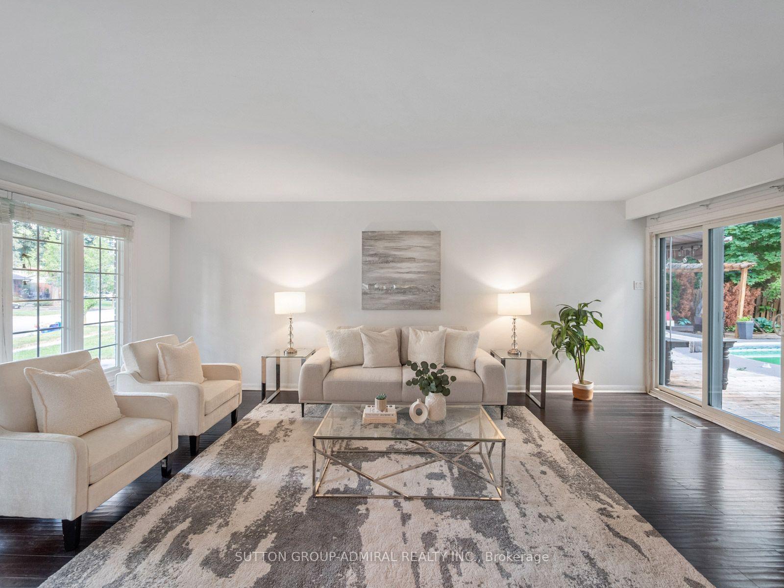 Photo 5 of 52 Sir Bedevere Place, Markham, Markham Village — HOMEH