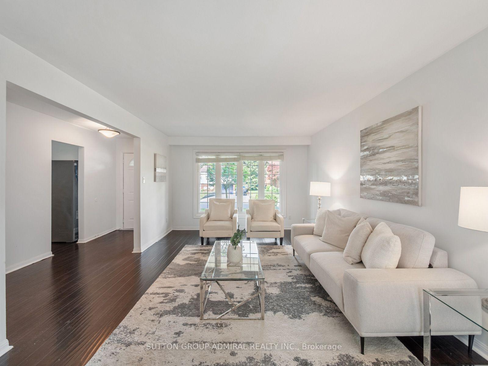 Photo 7 of 52 Sir Bedevere Place, Markham, Markham Village — HOMEH