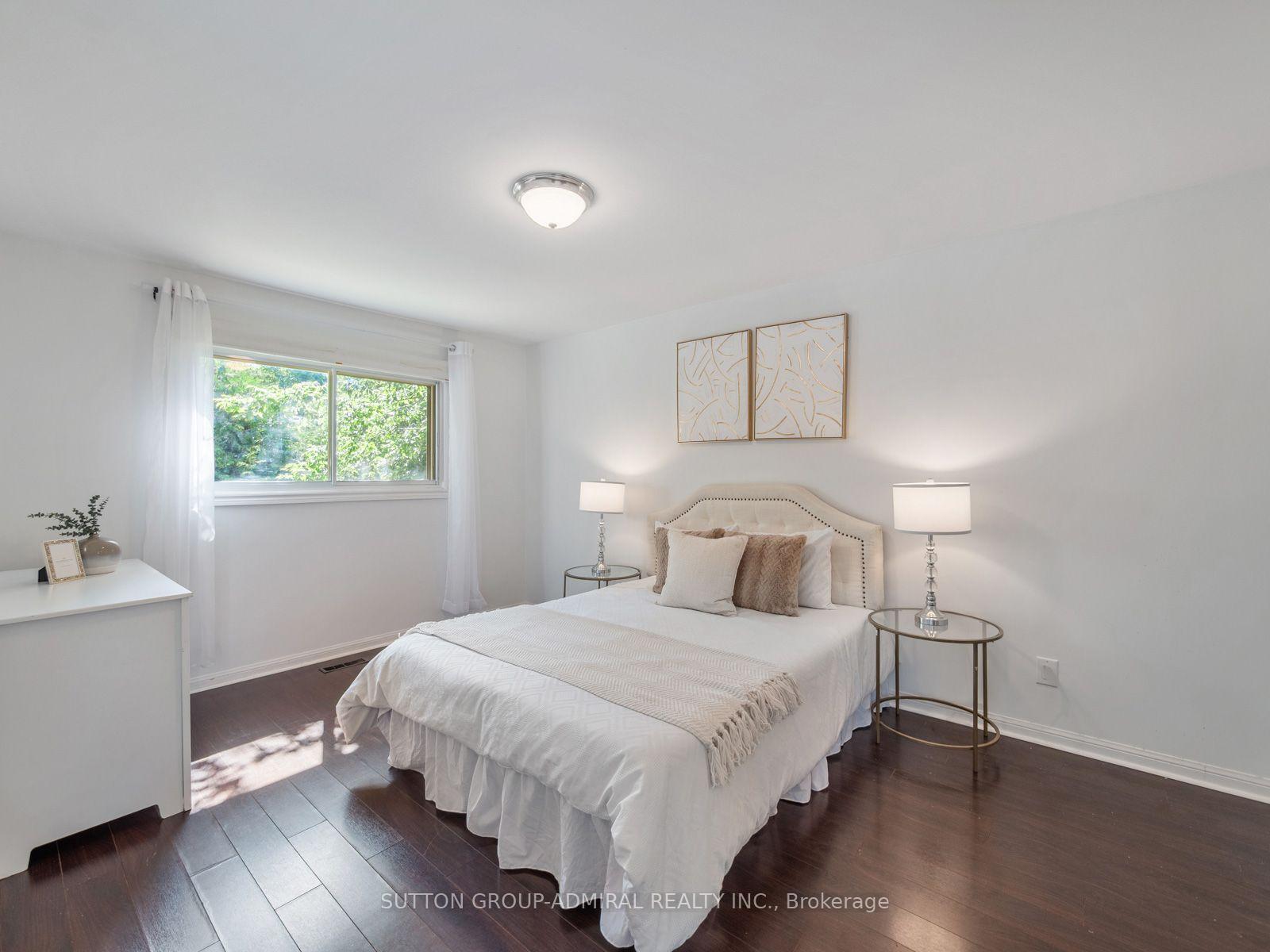 Photo 17 of 52 Sir Bedevere Place, Markham, Markham Village — HOMEH