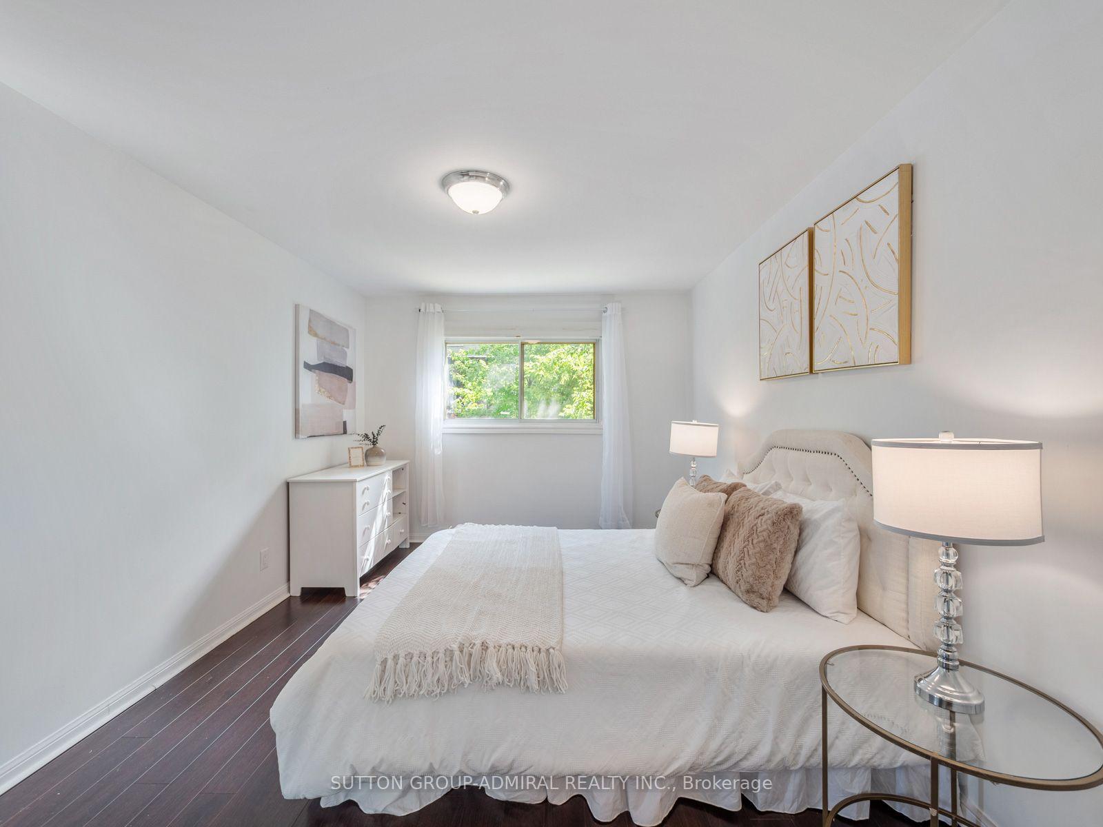 Photo 18 of 52 Sir Bedevere Place, Markham, Markham Village — HOMEH