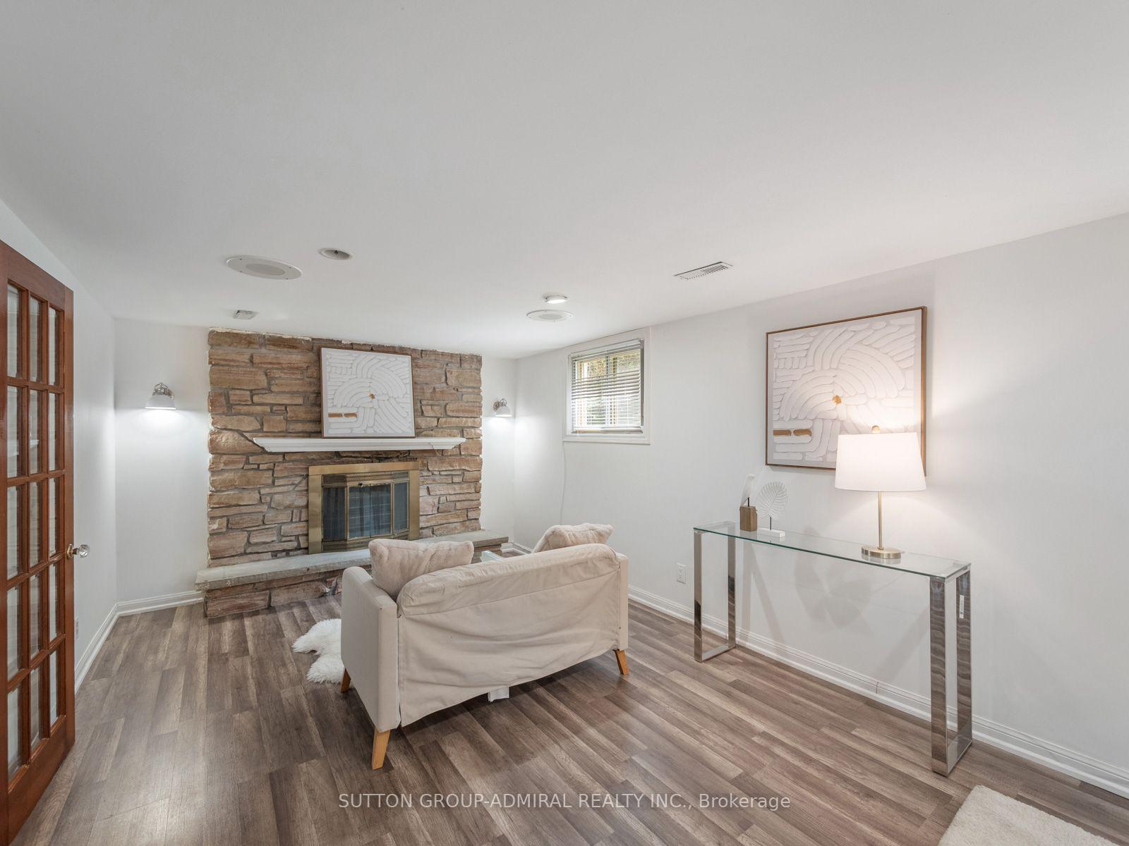 Photo 28 of 52 Sir Bedevere Place, Markham, Markham Village — HOMEH