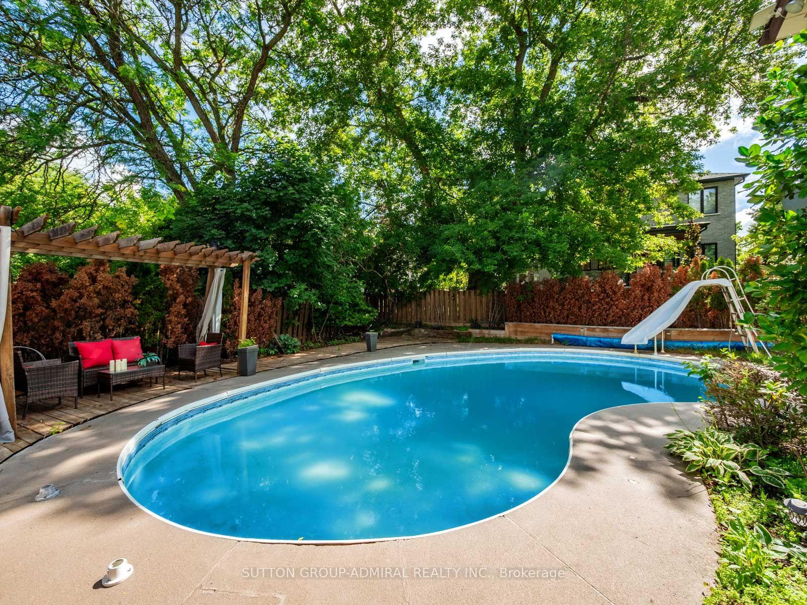 Photo 36 of 52 Sir Bedevere Place, Markham, Markham Village — HOMEH