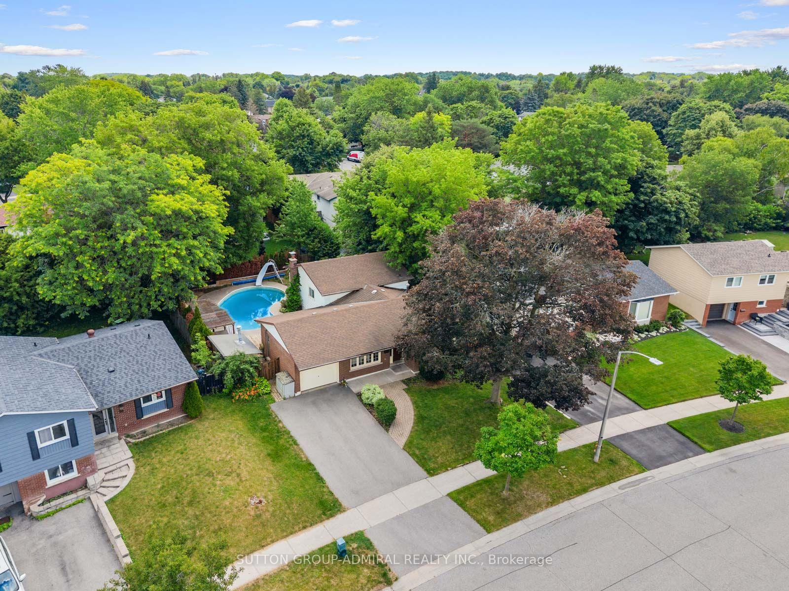 Photo 41 of 52 Sir Bedevere Place, Markham, Markham Village — HOMEH