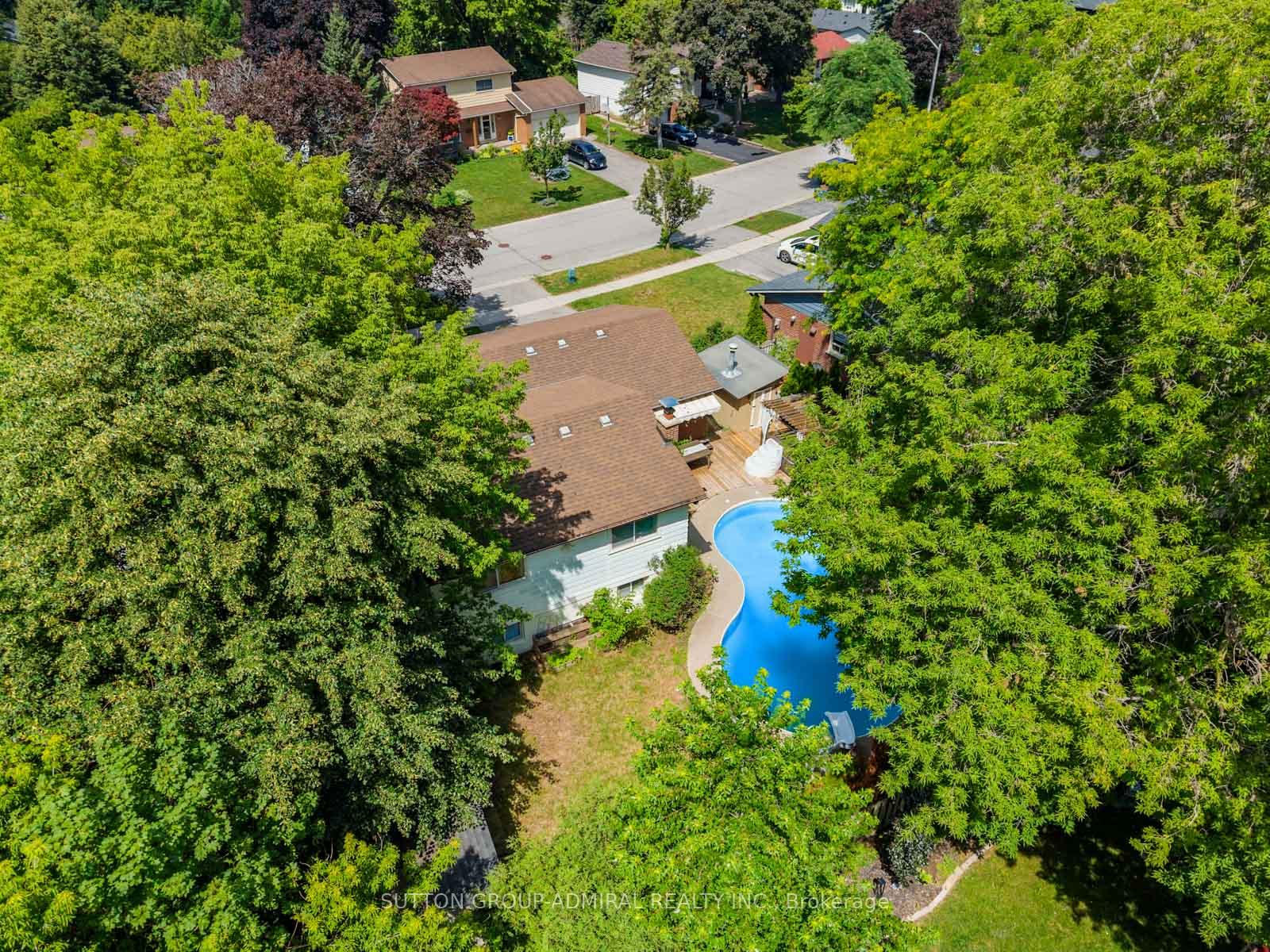 Photo 43 of 52 Sir Bedevere Place, Markham, Markham Village — HOMEH