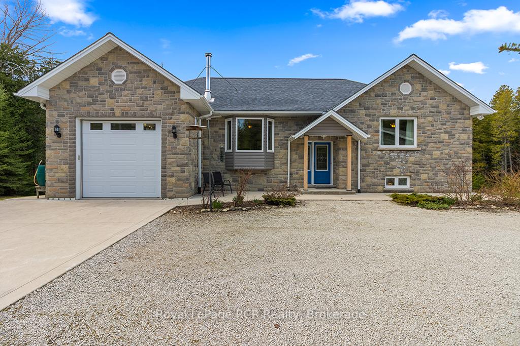 Photo 3 of 109 Pike Street, Northern Bruce Peninsula — HOMEH