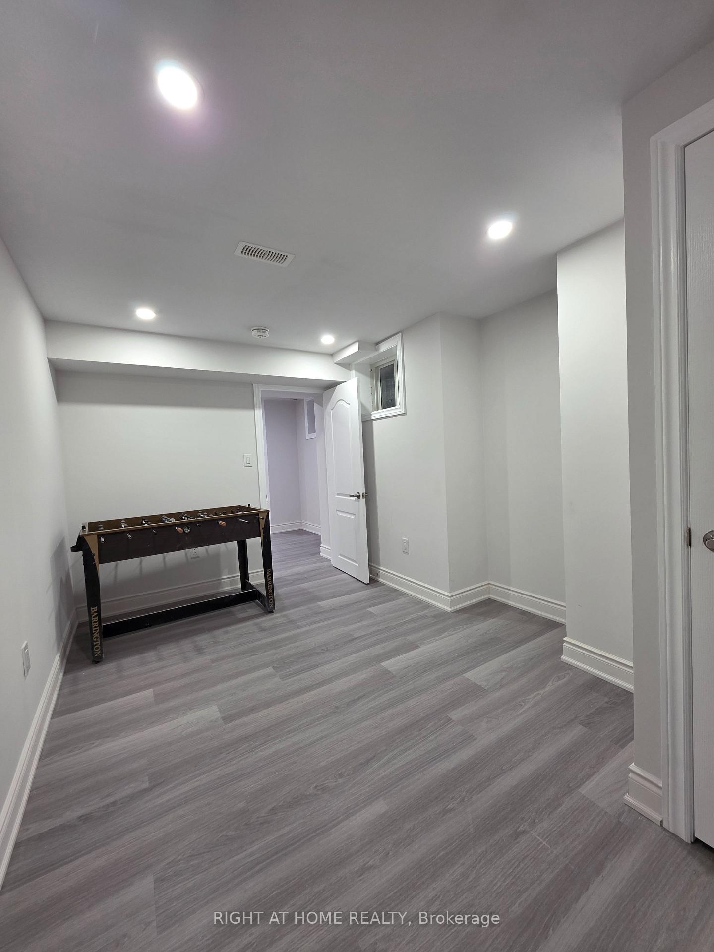 Photo 12 of 1344 Whitney Terrace, Milton, Ford — HOMEH