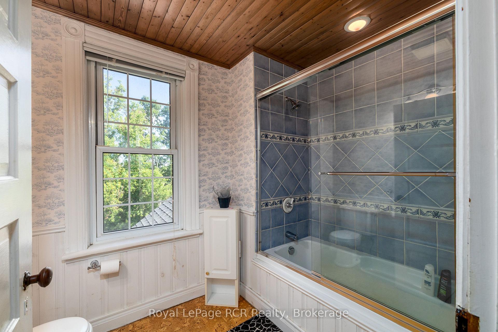 Photo 22 of 404683 Grey Road 4, West Grey — HOMEH