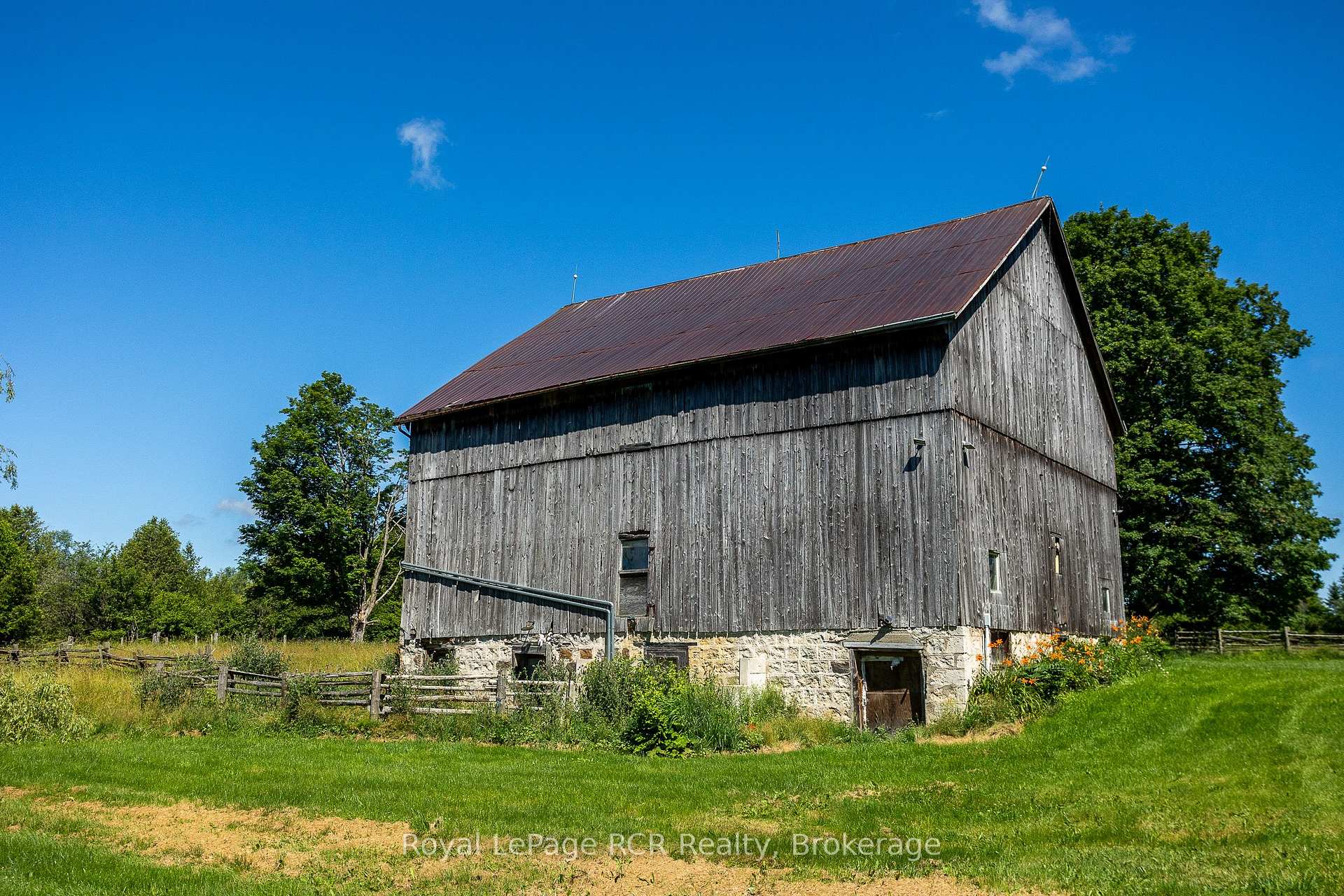 Photo 33 of 404683 Grey Road 4, West Grey — HOMEH
