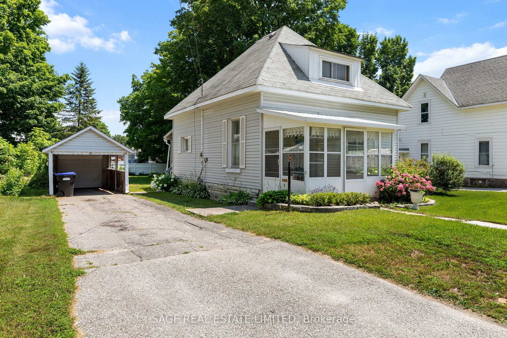 Photo 6 of 369 Queen Street, Midland — HOMEH