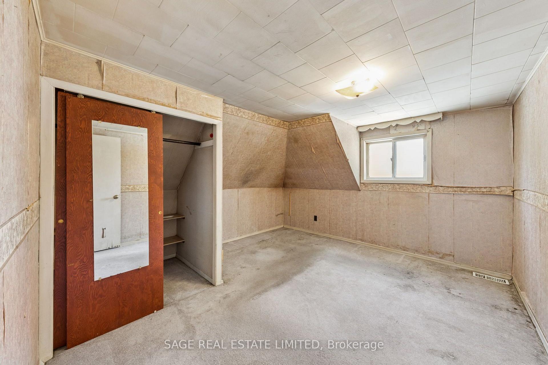 Photo 19 of 369 Queen Street, Midland — HOMEH