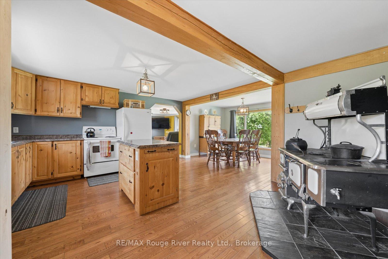 Photo 6 of 128 Jarvis Road, Madoc — HOMEH