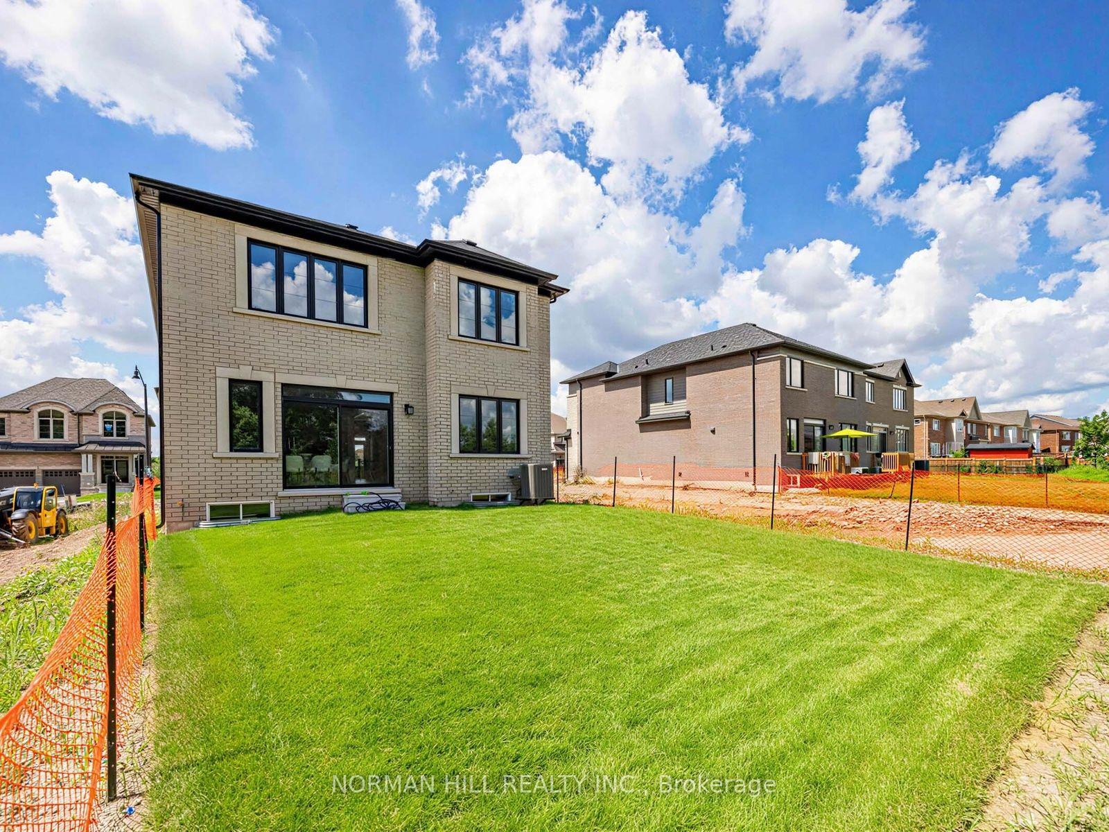 Photo 30 of 113 Antibes Drive, Brampton, Credit Valley — HOMEH