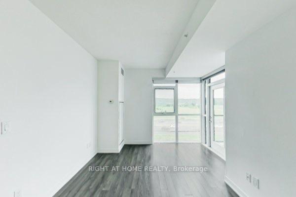 Photo 13 of Unit 413, 550 North Service Road, Grimsby, Grimsby Beach — HOMEH