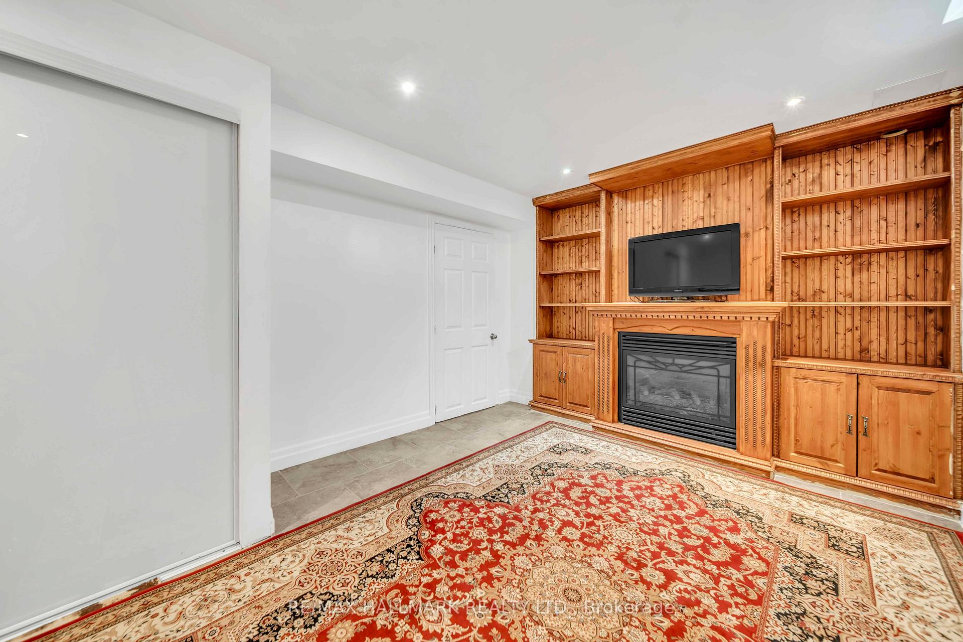 Photo 18 of 96 Olympia Crescent, Brampton, Fletcher's Meadow — HOMEH