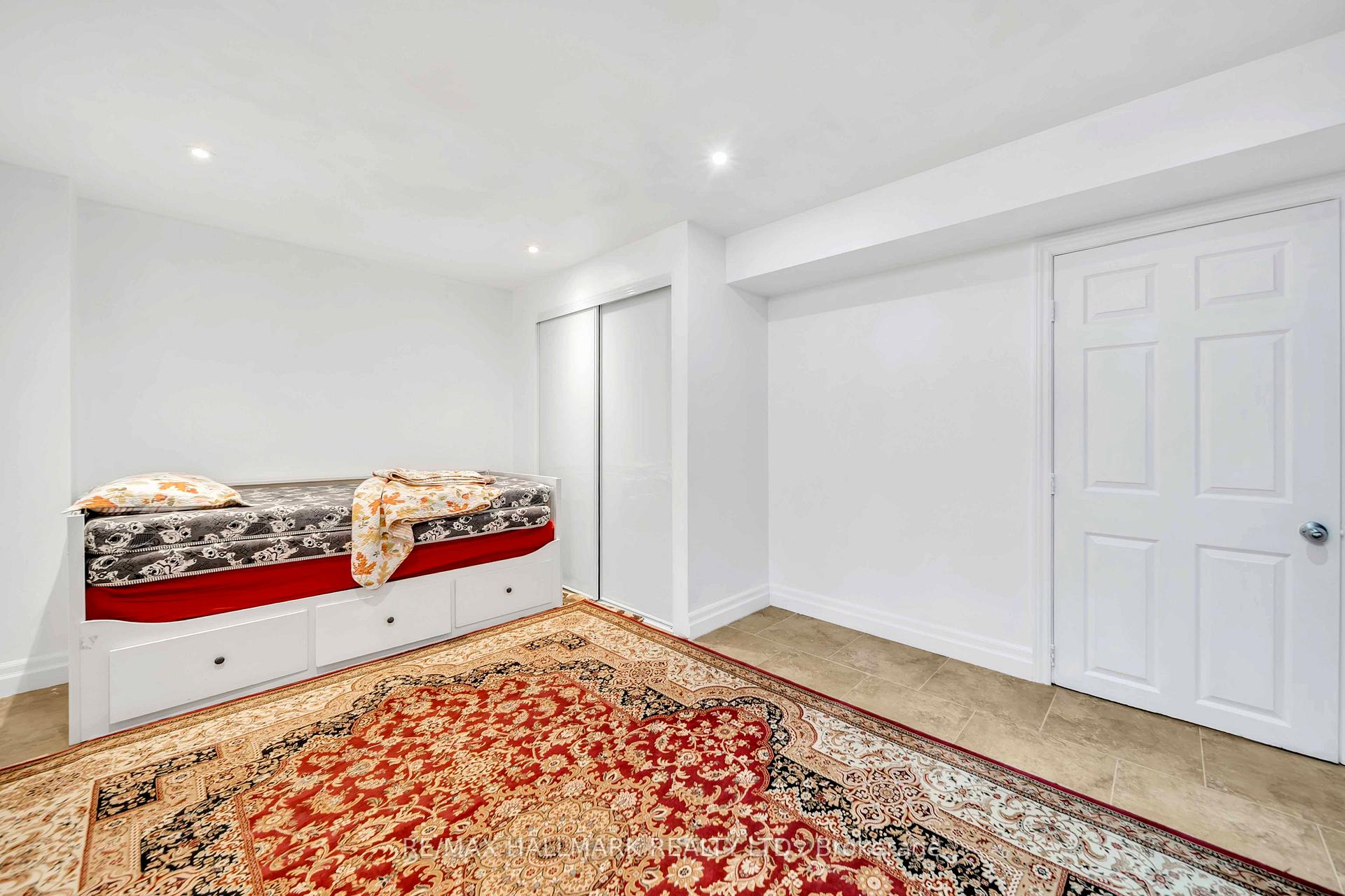 Photo 19 of 96 Olympia Crescent, Brampton, Fletcher's Meadow — HOMEH