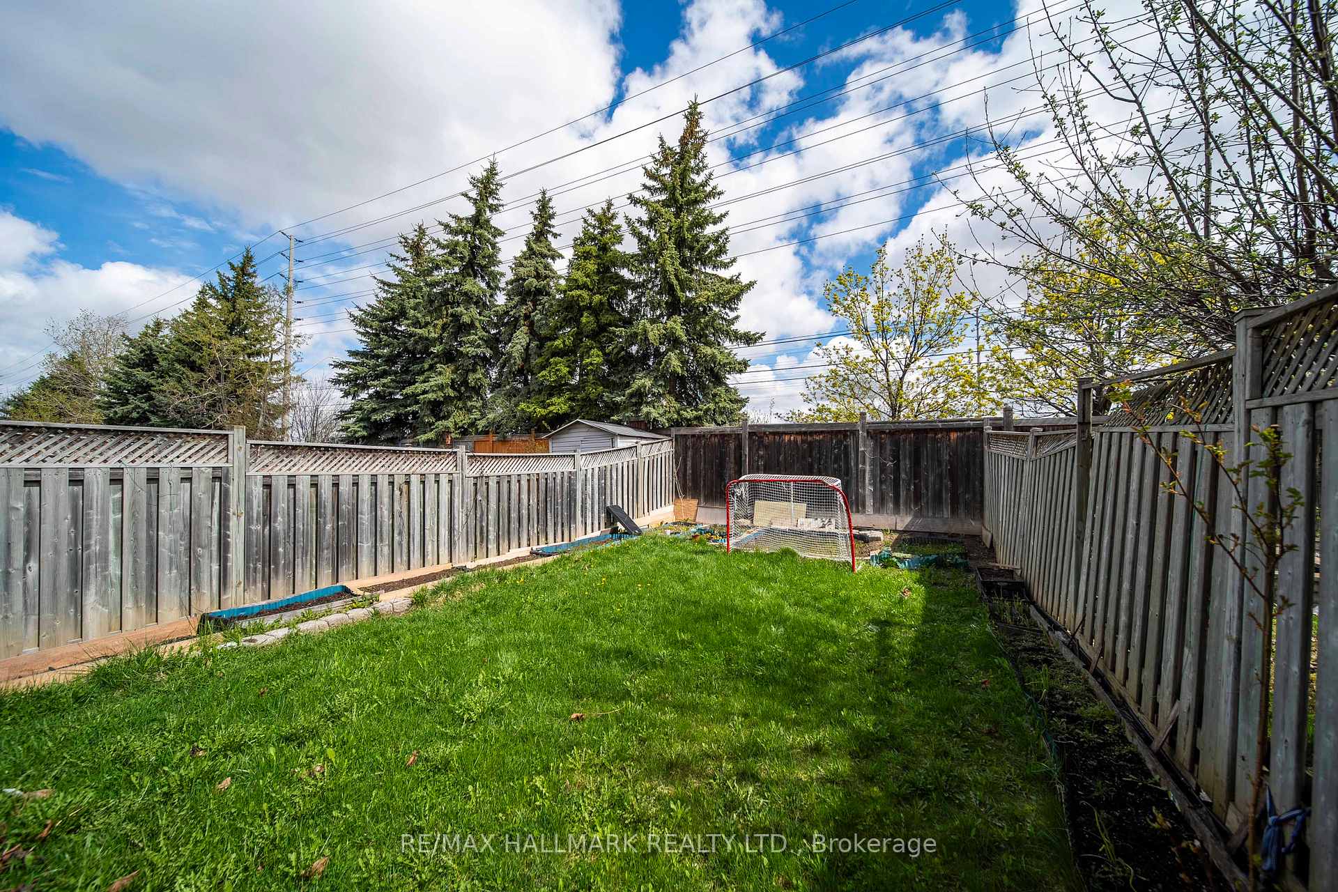 Photo 24 of 96 Olympia Crescent, Brampton, Fletcher's Meadow — HOMEH