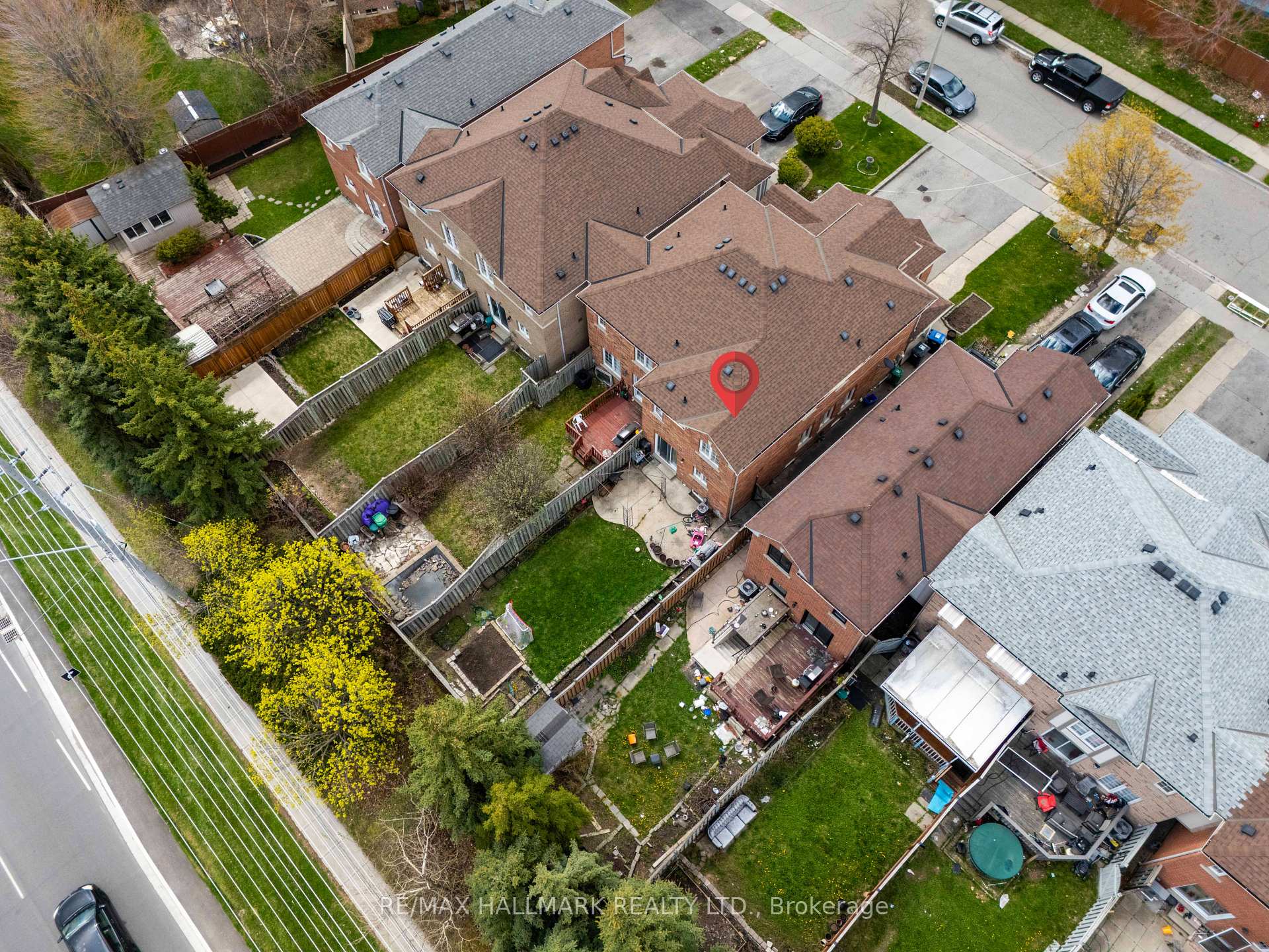 Photo 25 of 96 Olympia Crescent, Brampton, Fletcher's Meadow — HOMEH