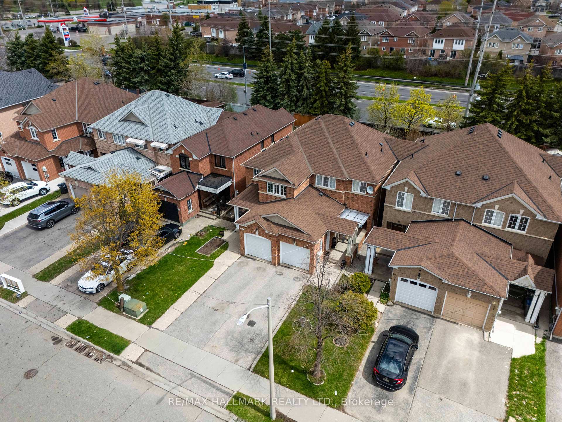 Photo 27 of 96 Olympia Crescent, Brampton, Fletcher's Meadow — HOMEH