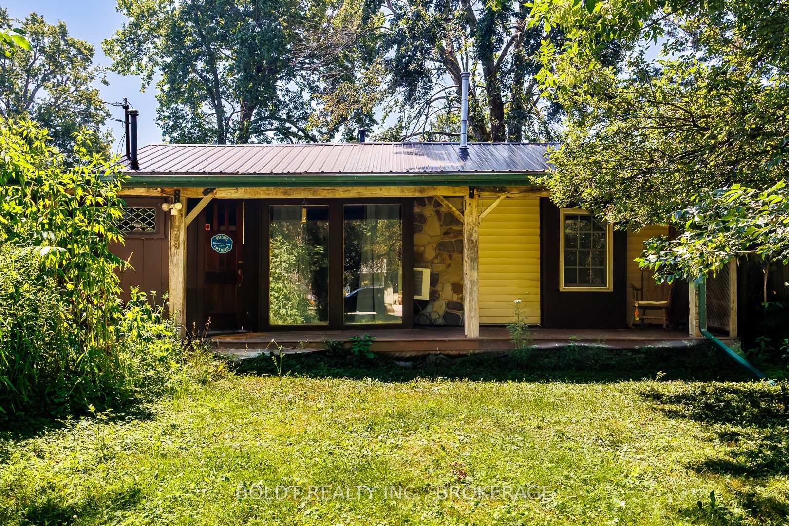 Photo 2 of 10569 Maplewood Drive, Wainfleet, Lakeshore — HOMEH