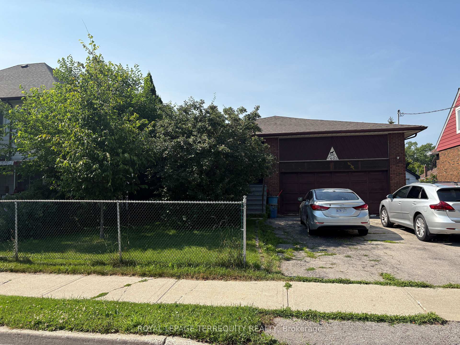 Photo 7 of 40 MacDonald Street, Etobicoke, Mimico — HOMEH