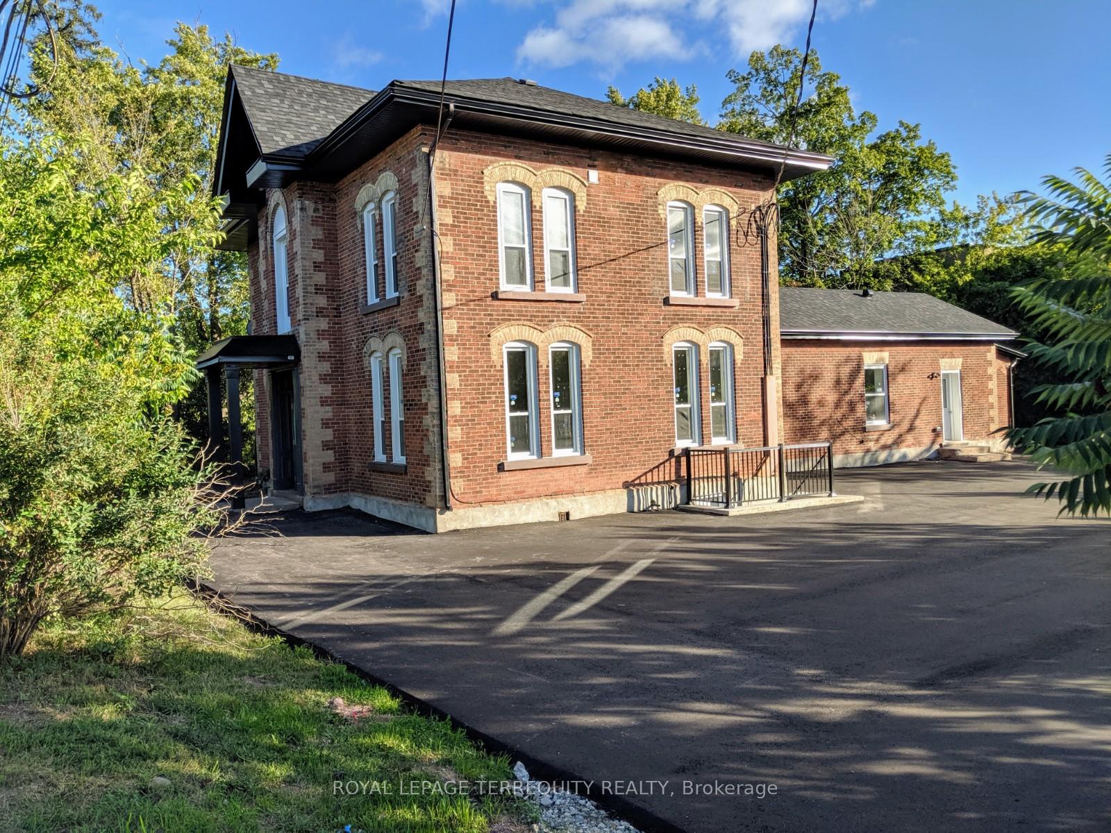 Photo 3 of Unit 1, 44 Main Street N, Halton Hills, Georgetown — HOMEH