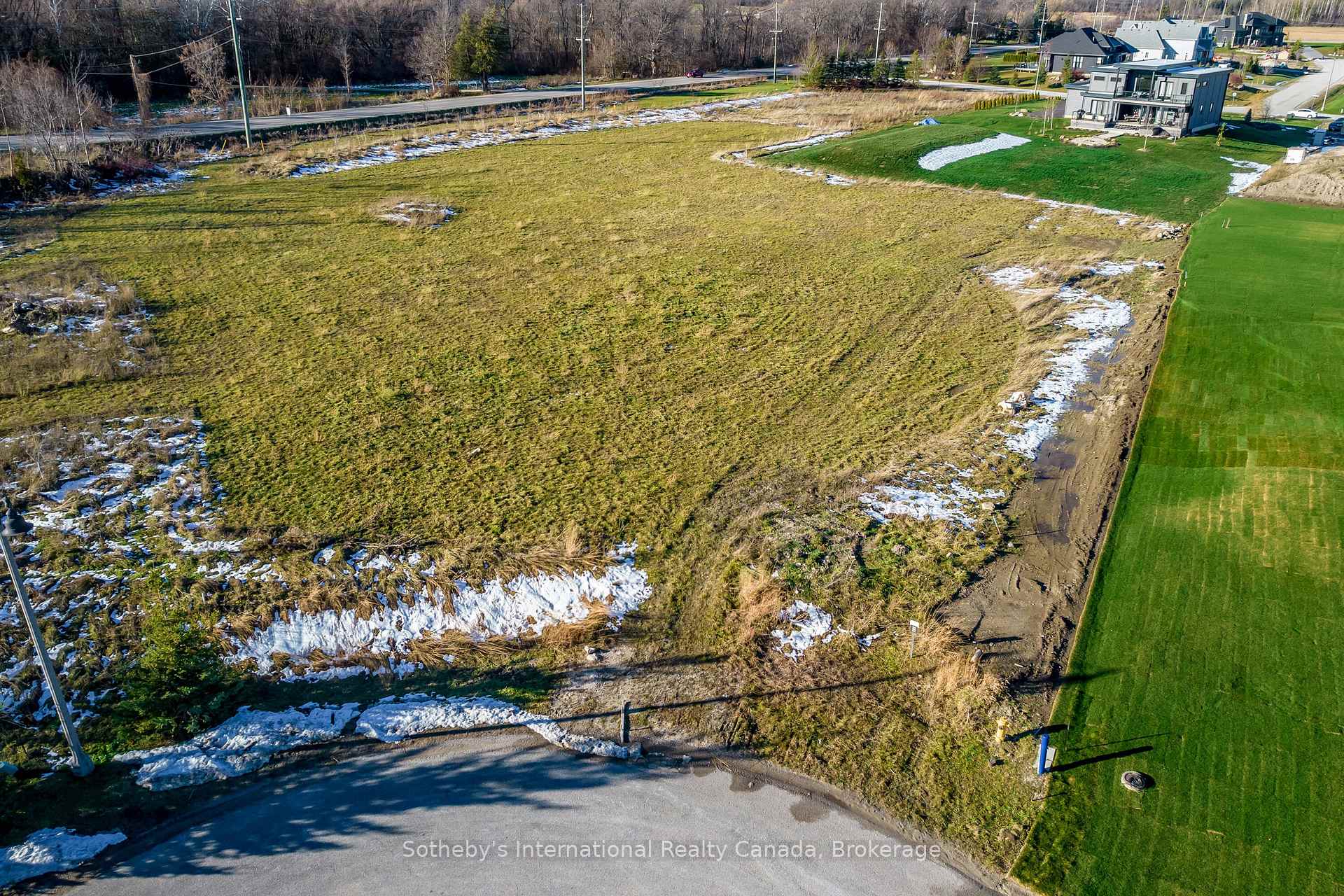 Photo 2 of 19 Raintree Court, Clearview, Rural Clearview — HOMEH