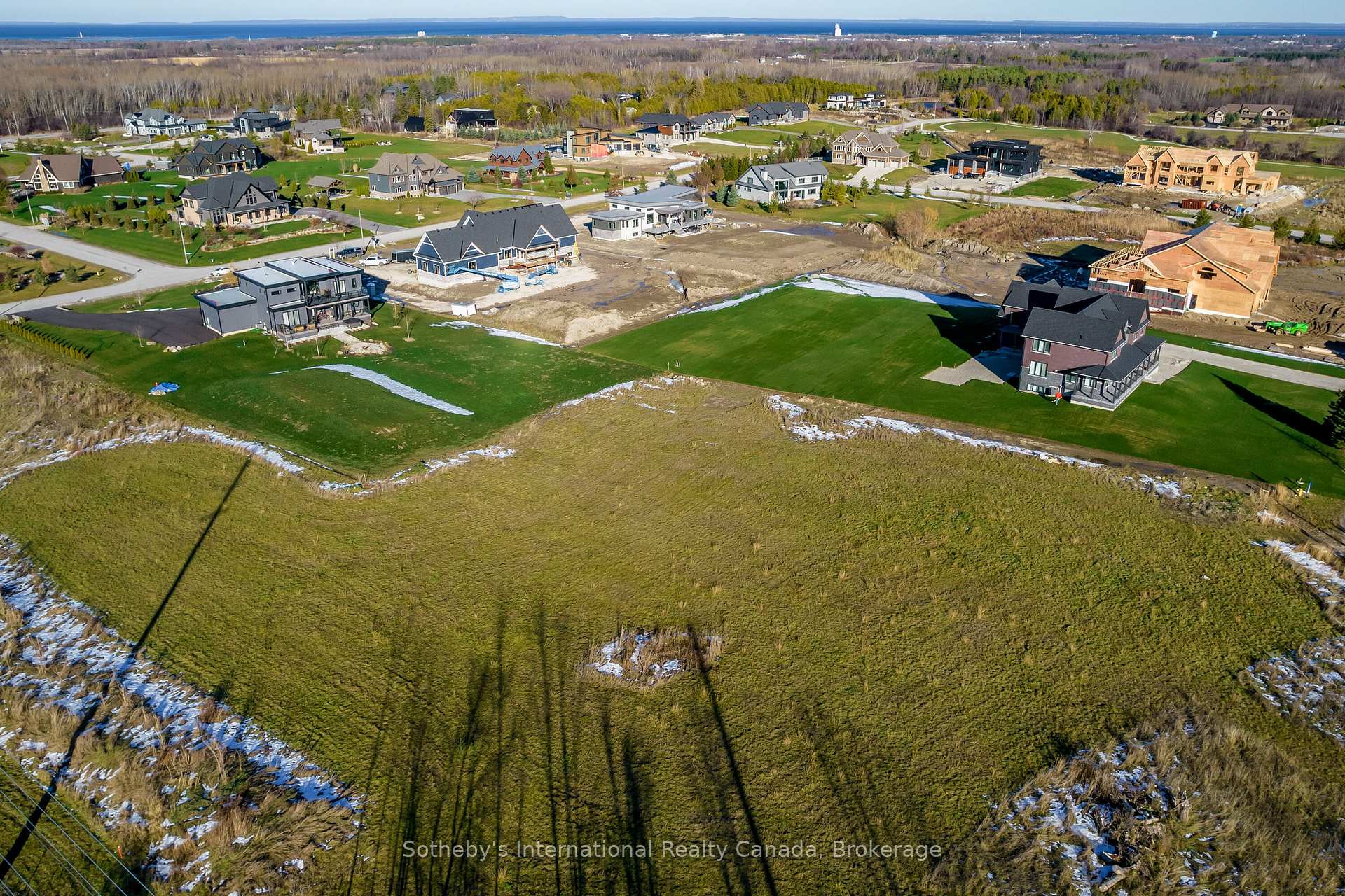 Photo 5 of 19 Raintree Court, Clearview, Rural Clearview — HOMEH