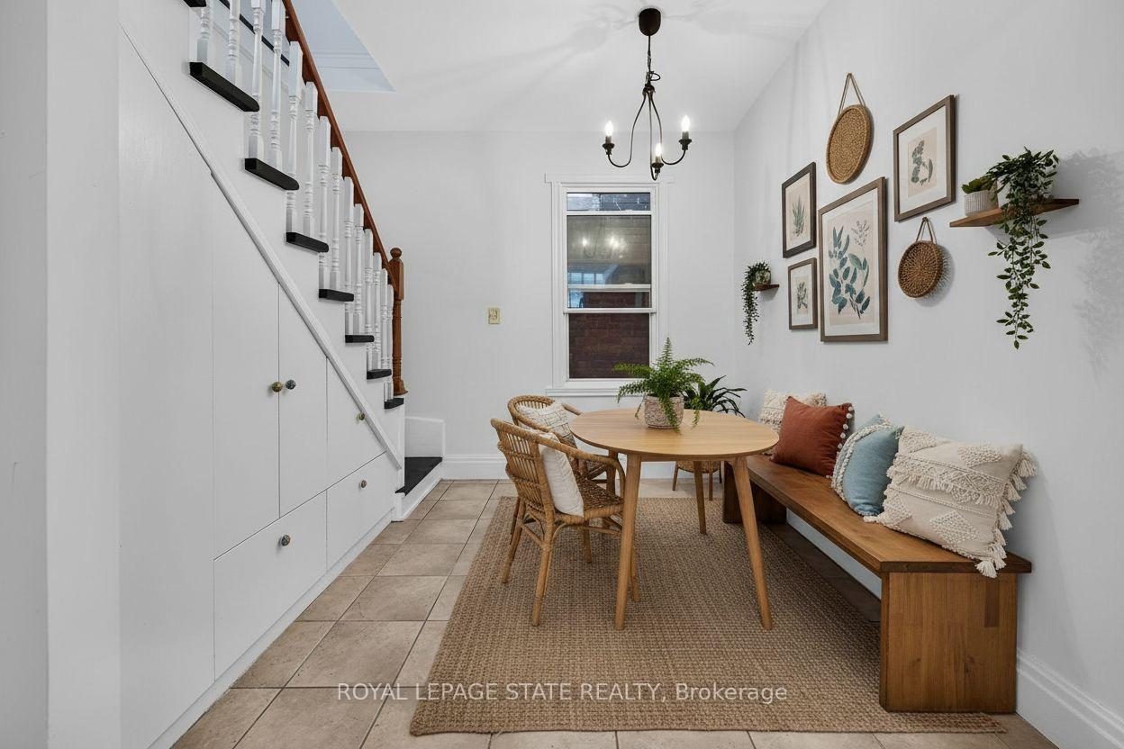 Photo 7 of 169 Emerald Street S, Hamilton, Stinson — HOMEH