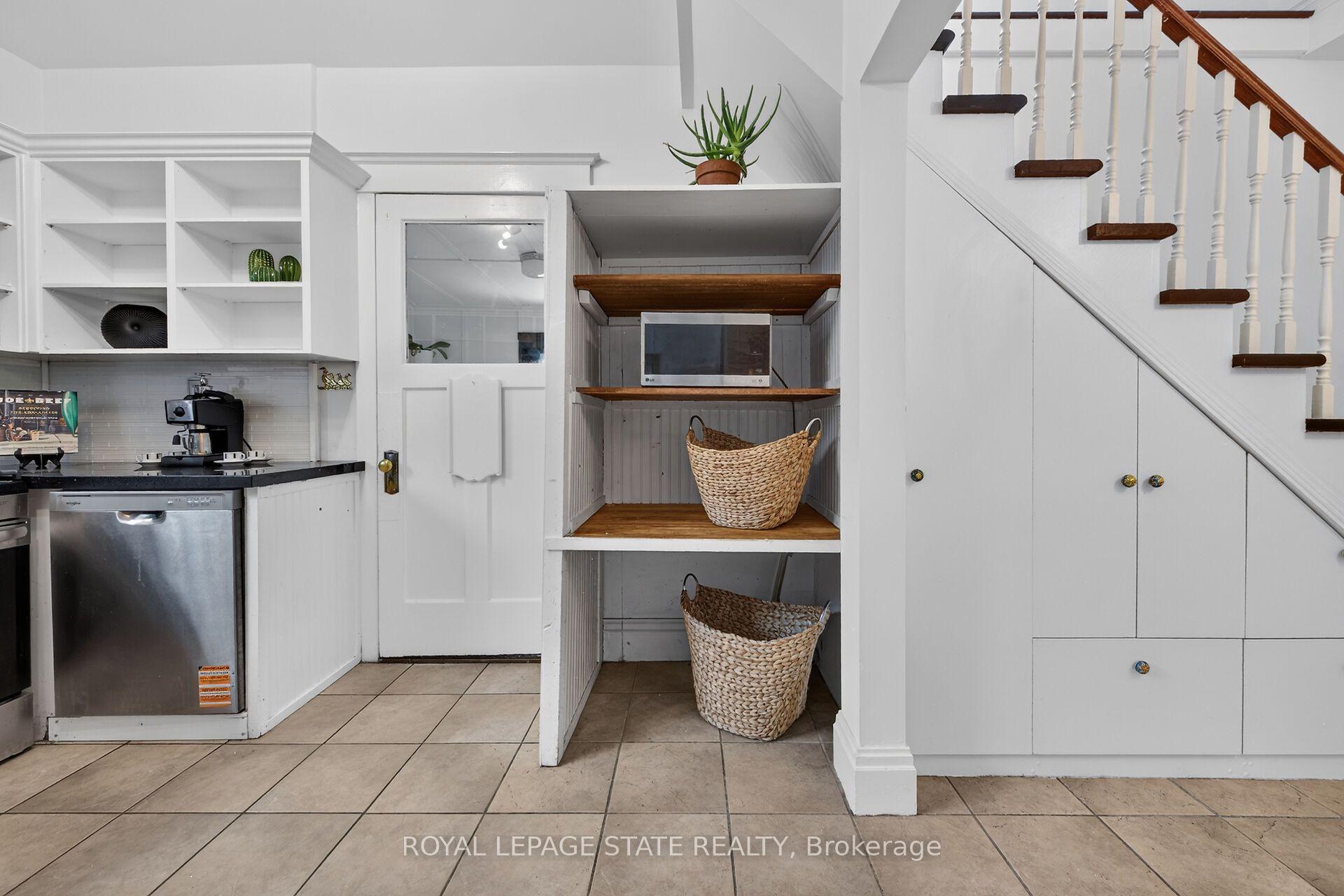 Photo 9 of 169 Emerald Street S, Hamilton, Stinson — HOMEH