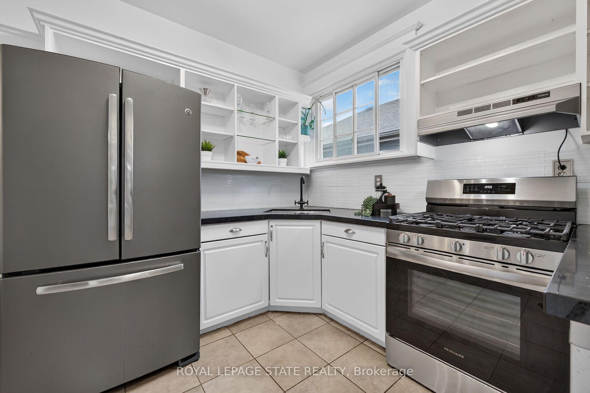 Photo 12 of 169 Emerald Street S, Hamilton, Stinson — HOMEH