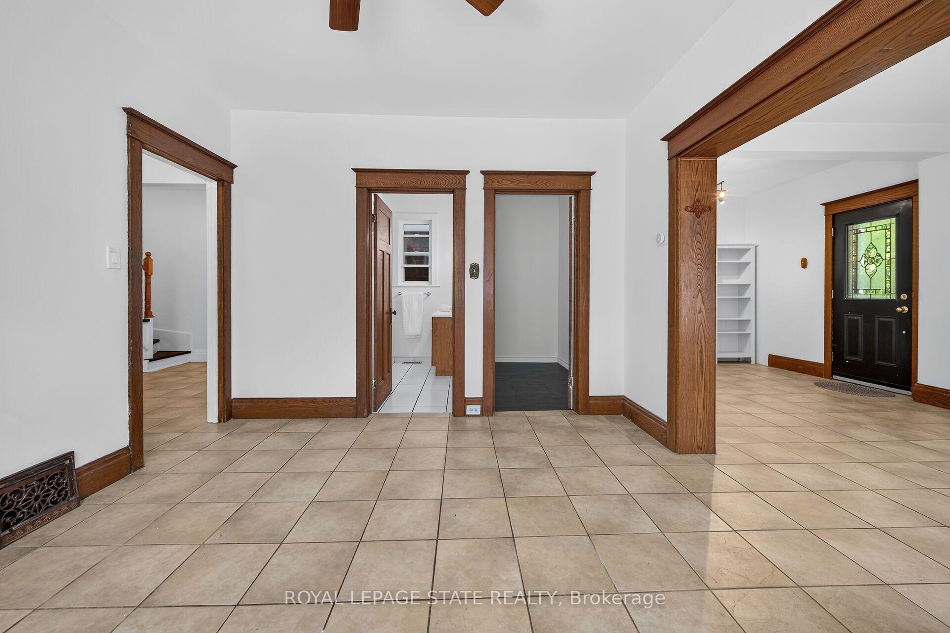 Photo 17 of 169 Emerald Street S, Hamilton, Stinson — HOMEH