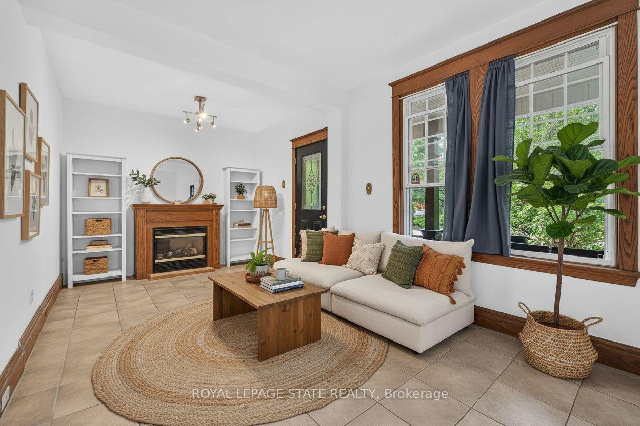 Photo 18 of 169 Emerald Street S, Hamilton, Stinson — HOMEH
