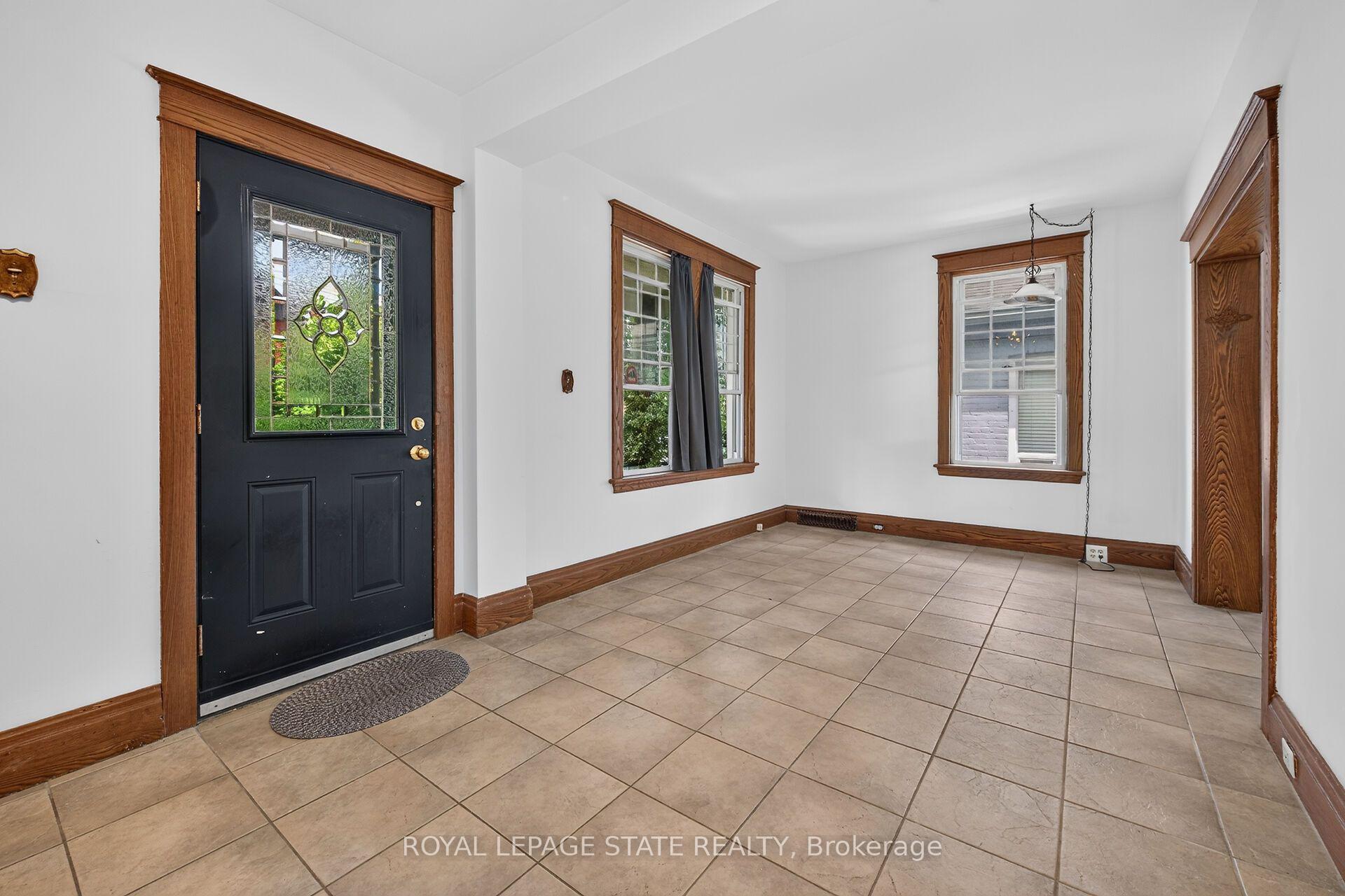 Photo 21 of 169 Emerald Street S, Hamilton, Stinson — HOMEH
