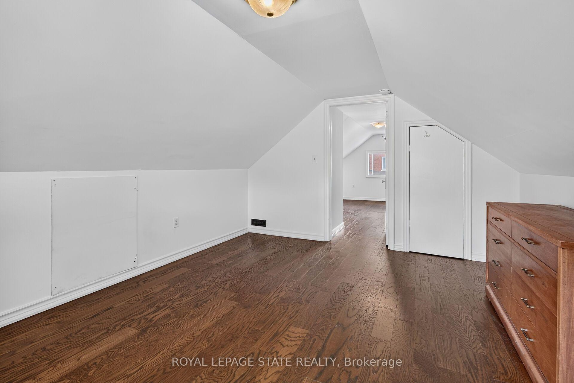 Photo 28 of 169 Emerald Street S, Hamilton, Stinson — HOMEH