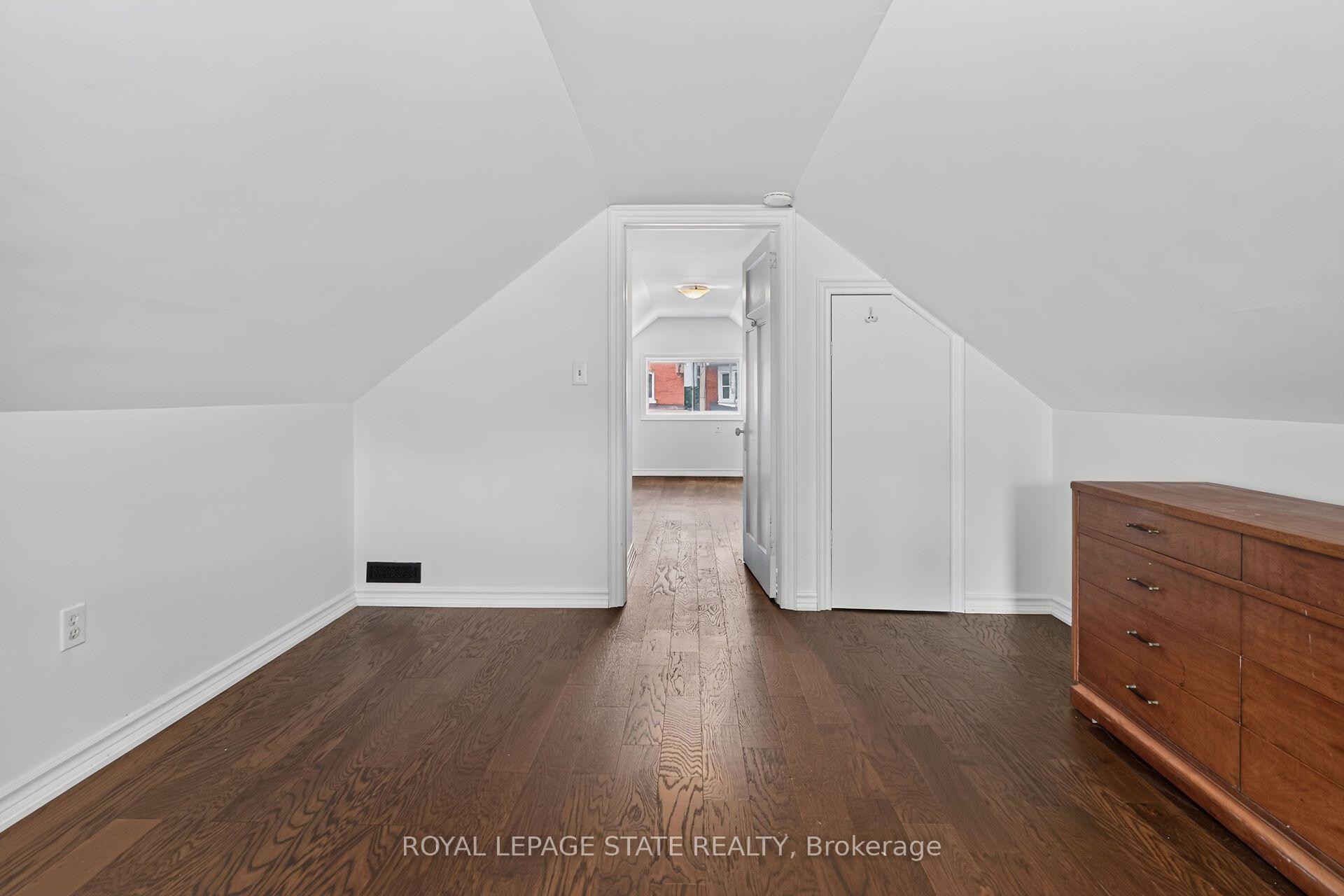Photo 29 of 169 Emerald Street S, Hamilton, Stinson — HOMEH