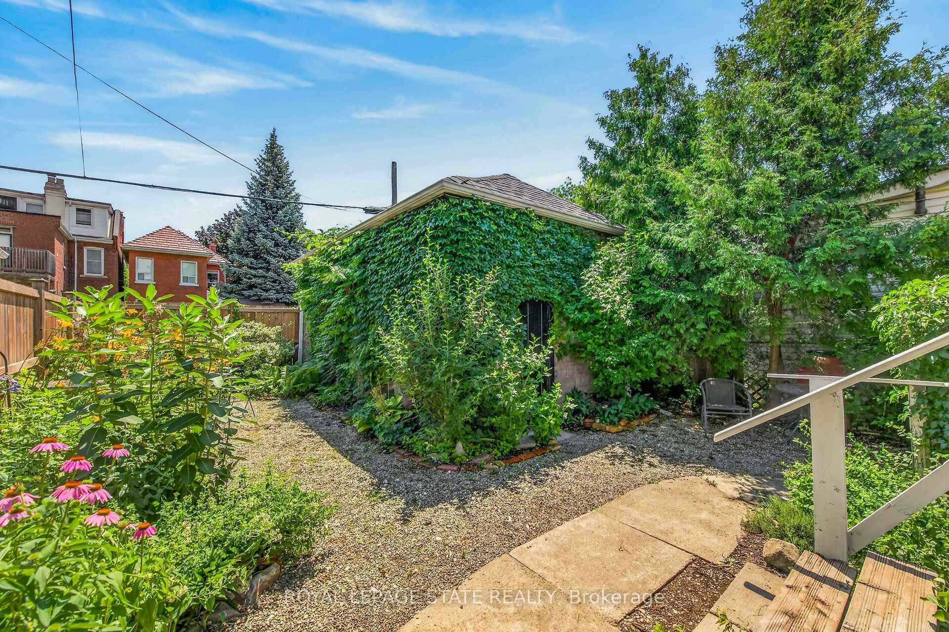 Photo 34 of 169 Emerald Street S, Hamilton, Stinson — HOMEH