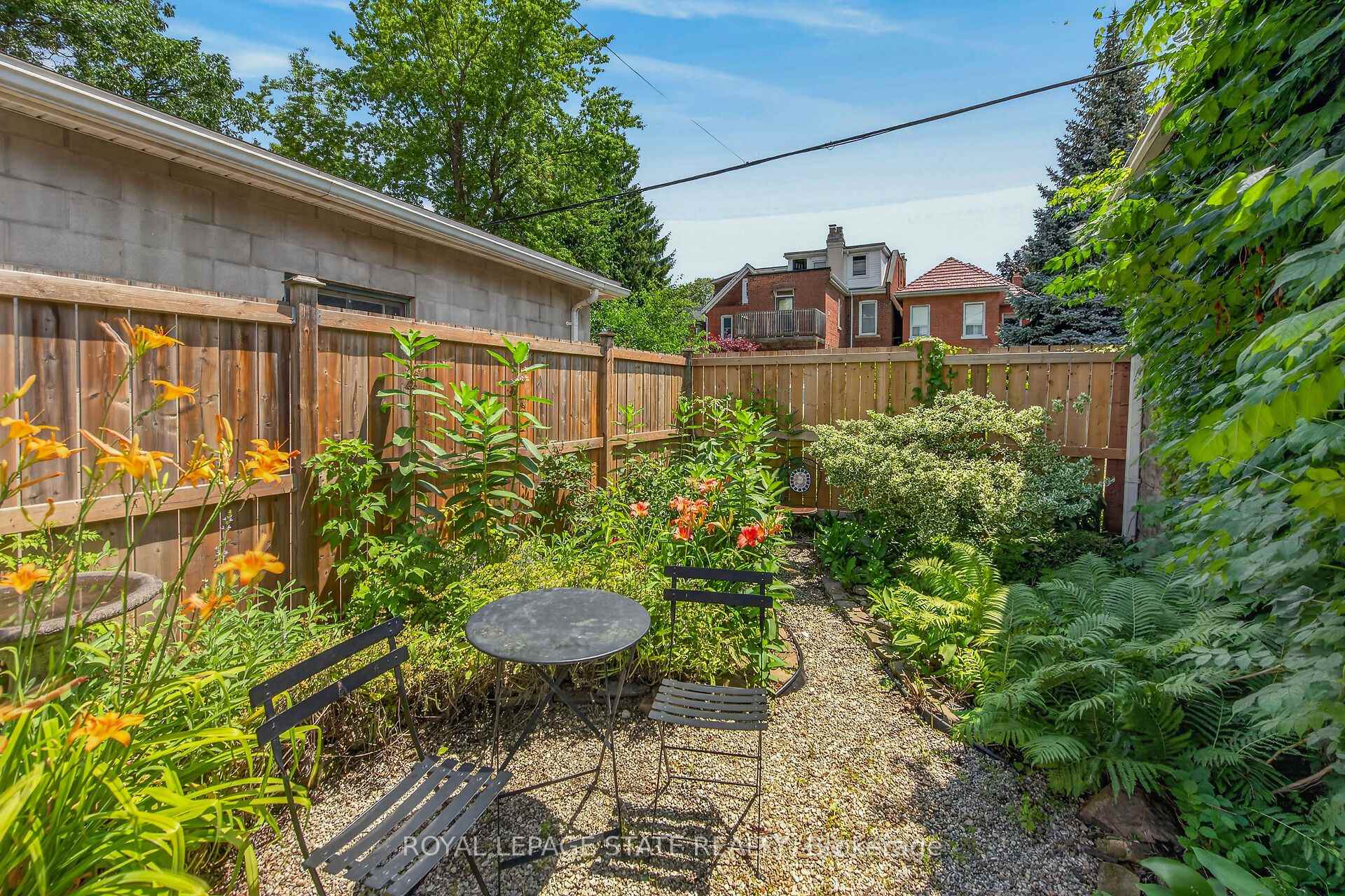 Photo 38 of 169 Emerald Street S, Hamilton, Stinson — HOMEH